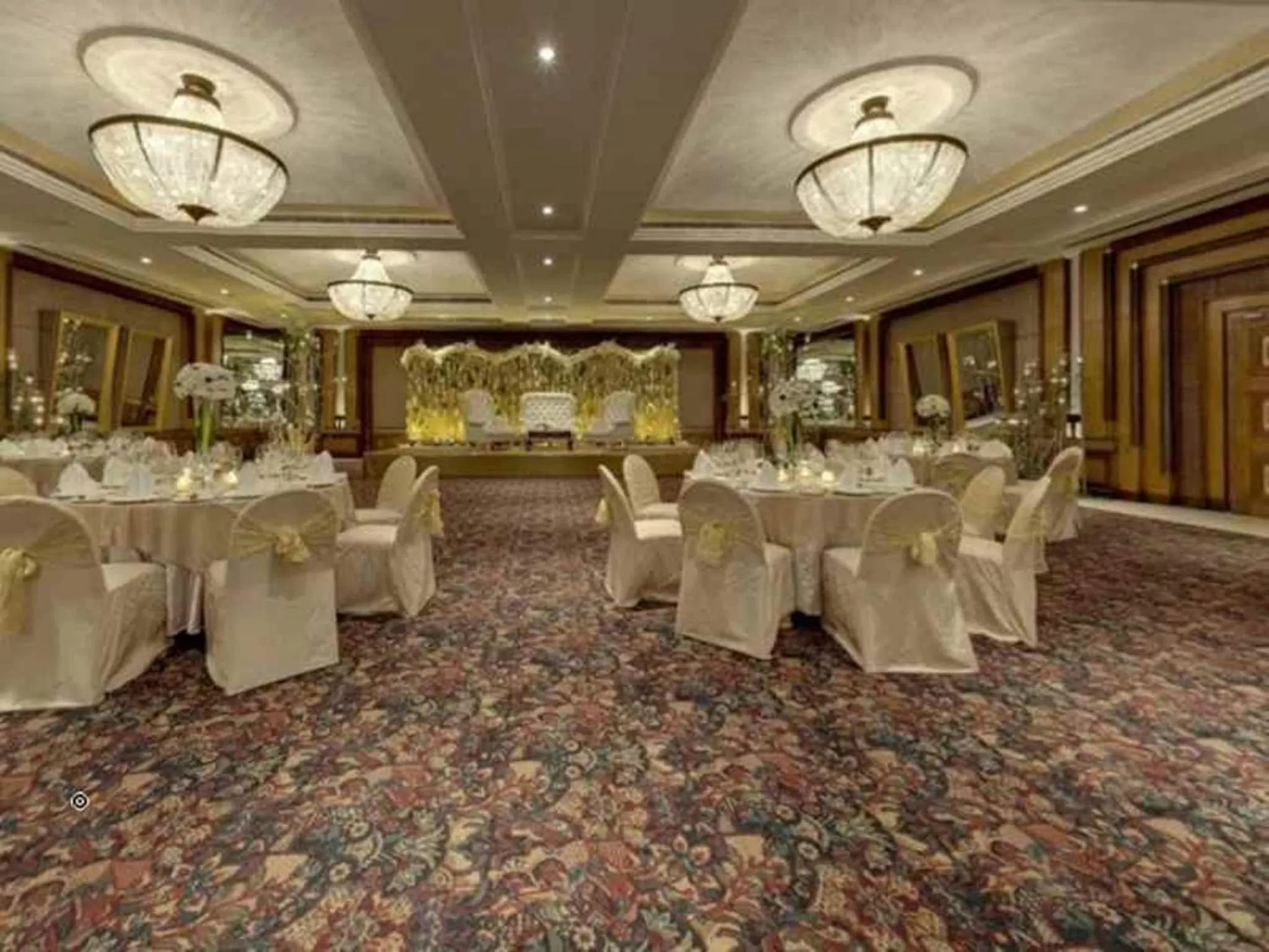 Banquet/Function facilities in Radisson Blu MBD Hotel Noida