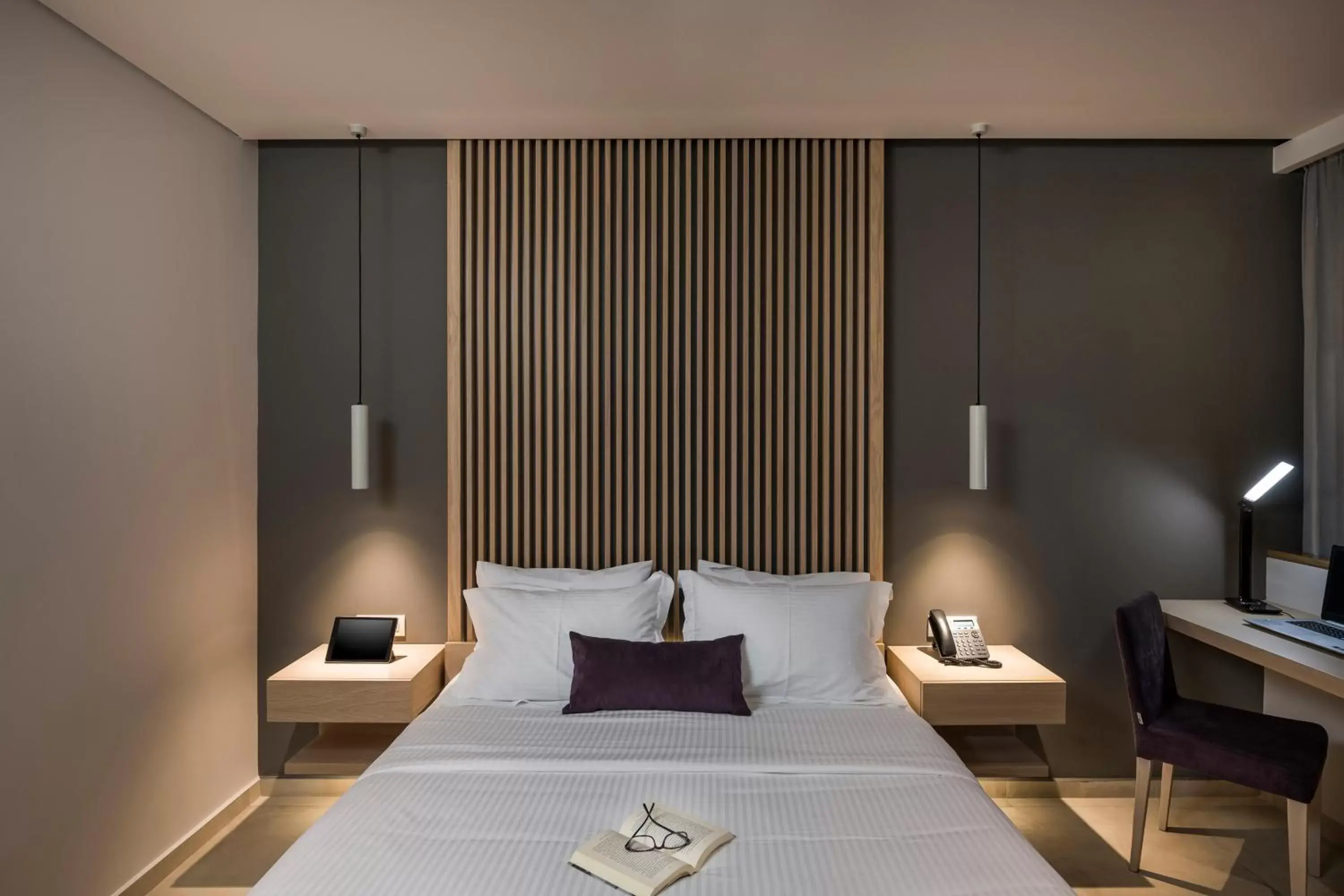 Double Room in Trianon Luxury Apartments & Suites Double Room in Trianon Luxury Apartments & Suites