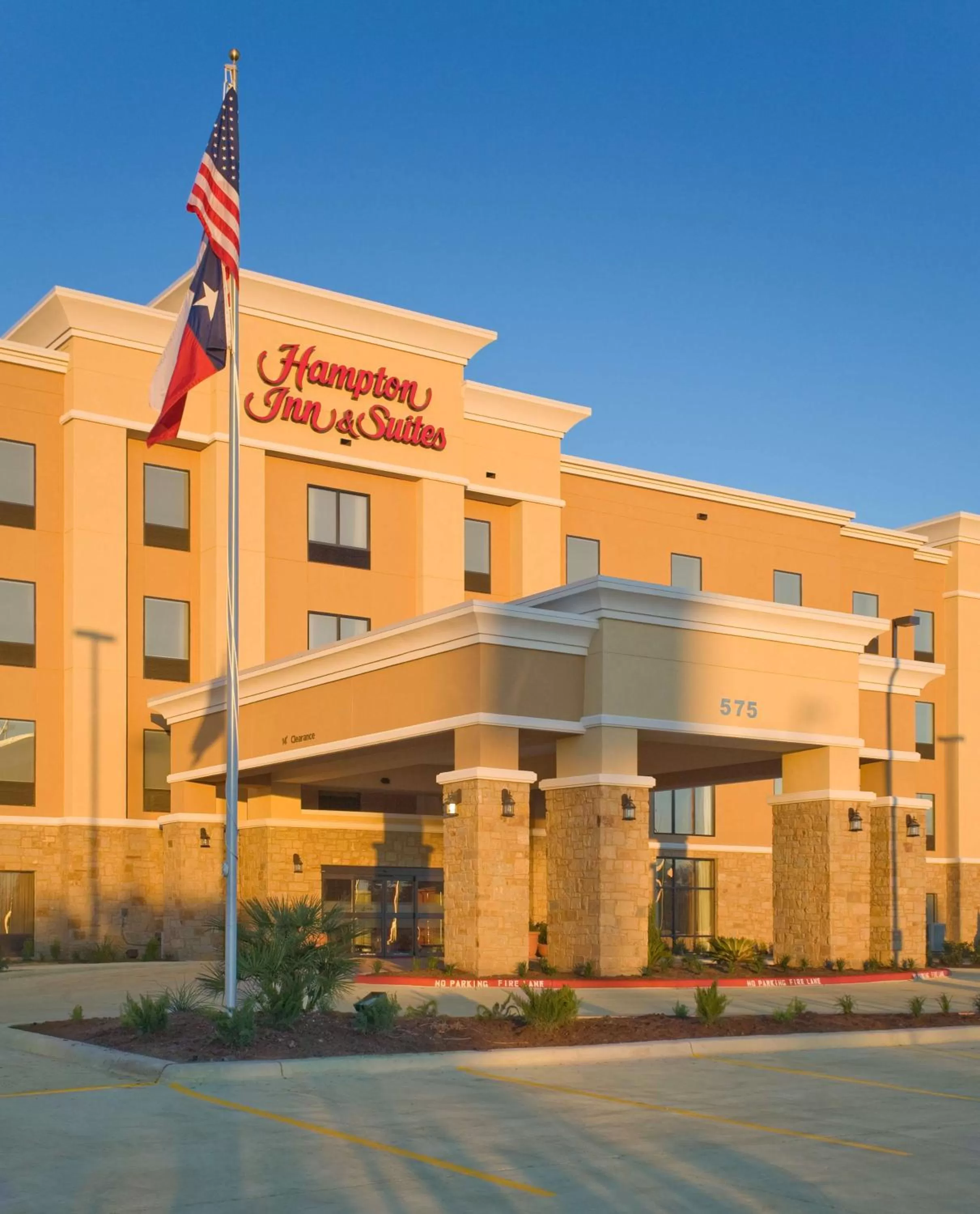 Property building in Hampton Inn & Suites New Braunfels