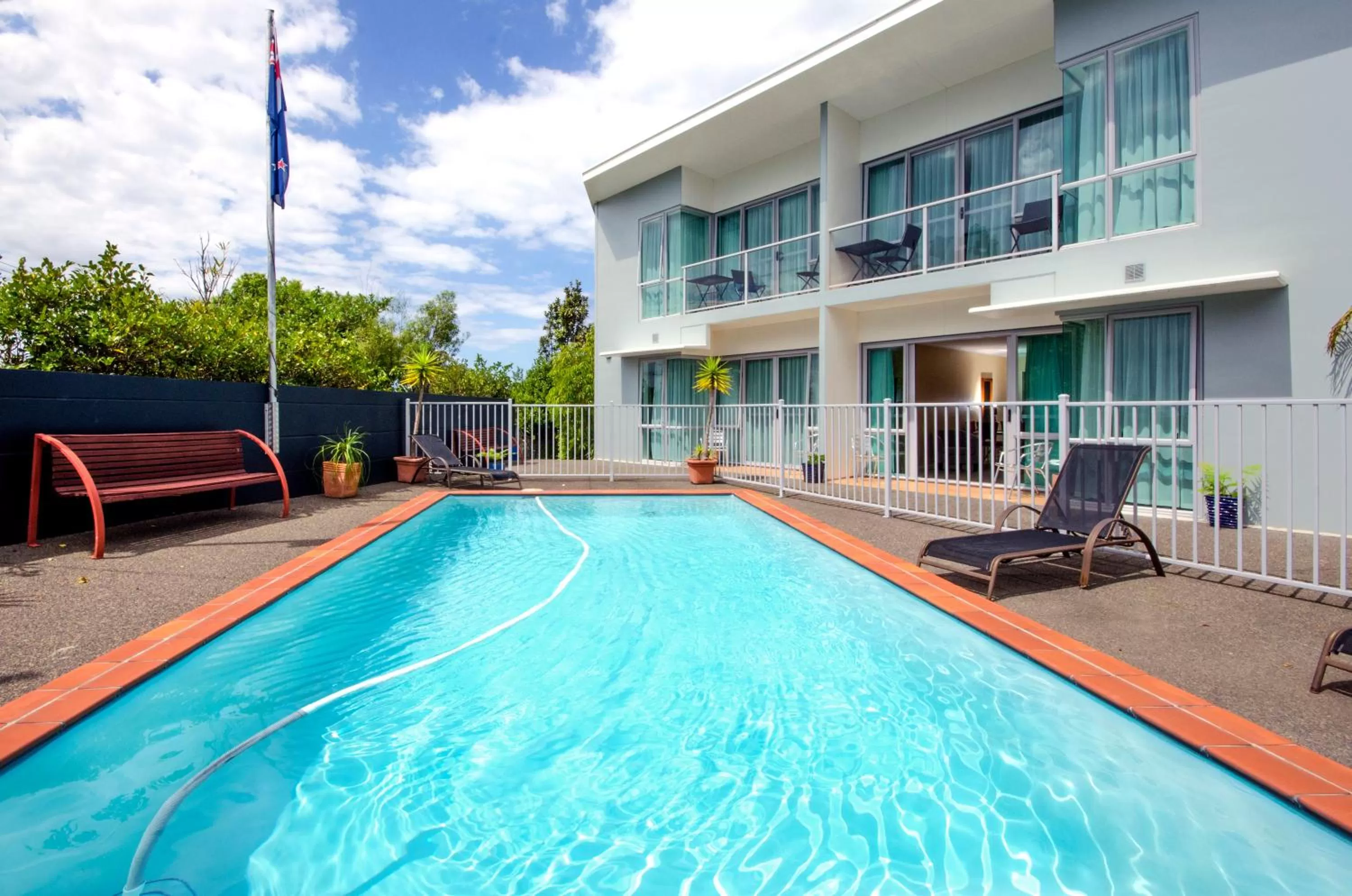 Swimming pool in Aristotles North Shore