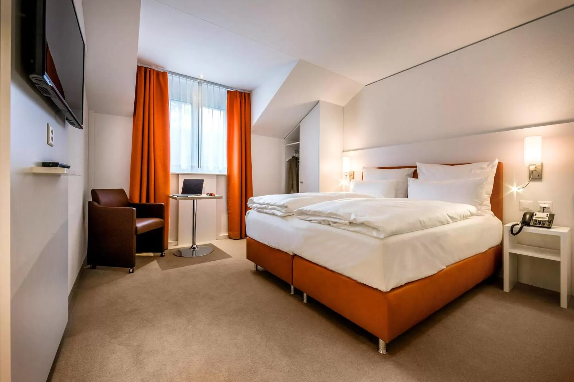 TV and multimedia, Bed in Lai Lifestyle Hotel