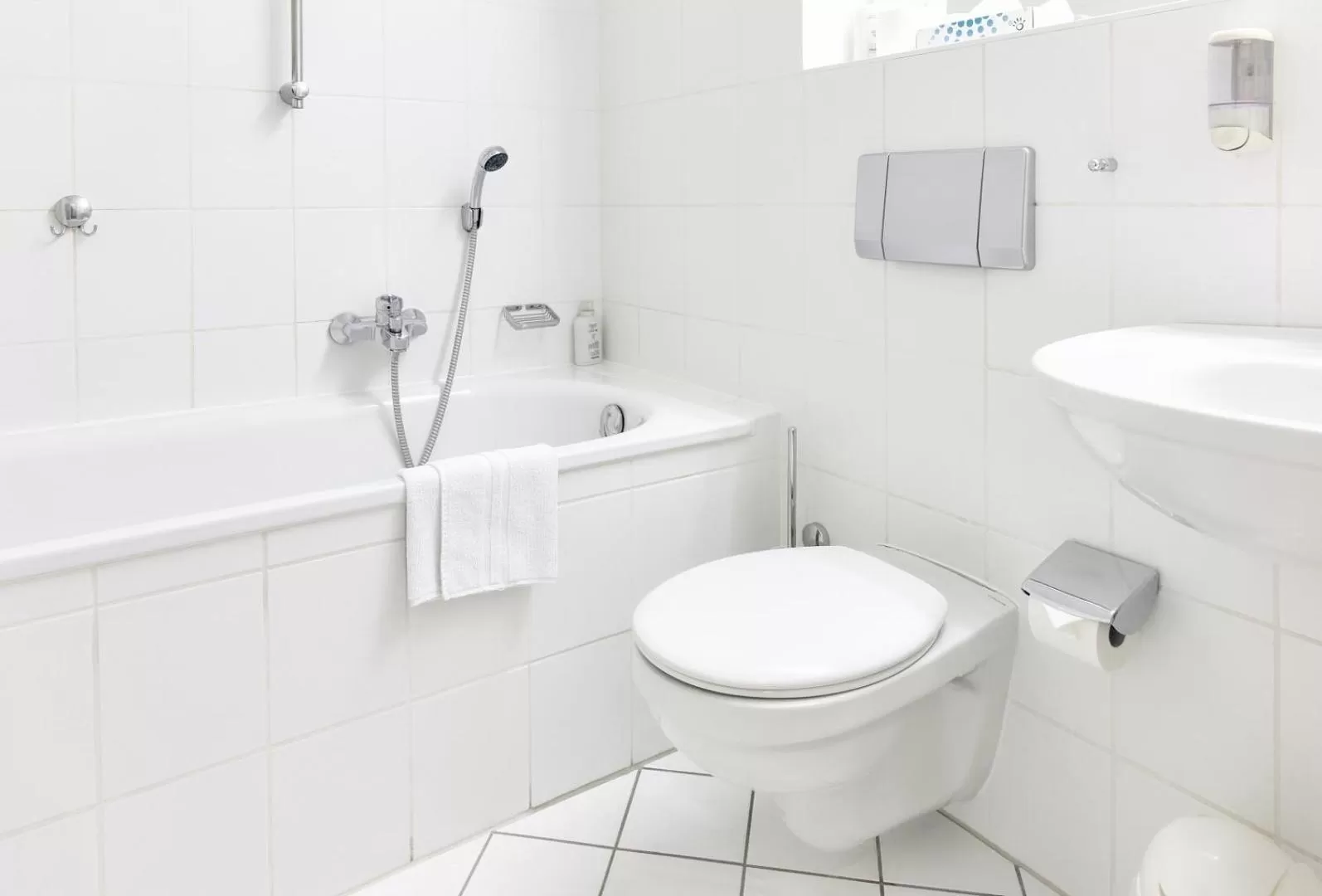 Bathroom in Opera Hotel Köln