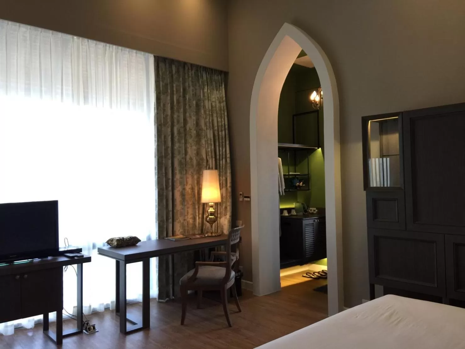 Photo of the whole room, Bed in iuDia Hotel