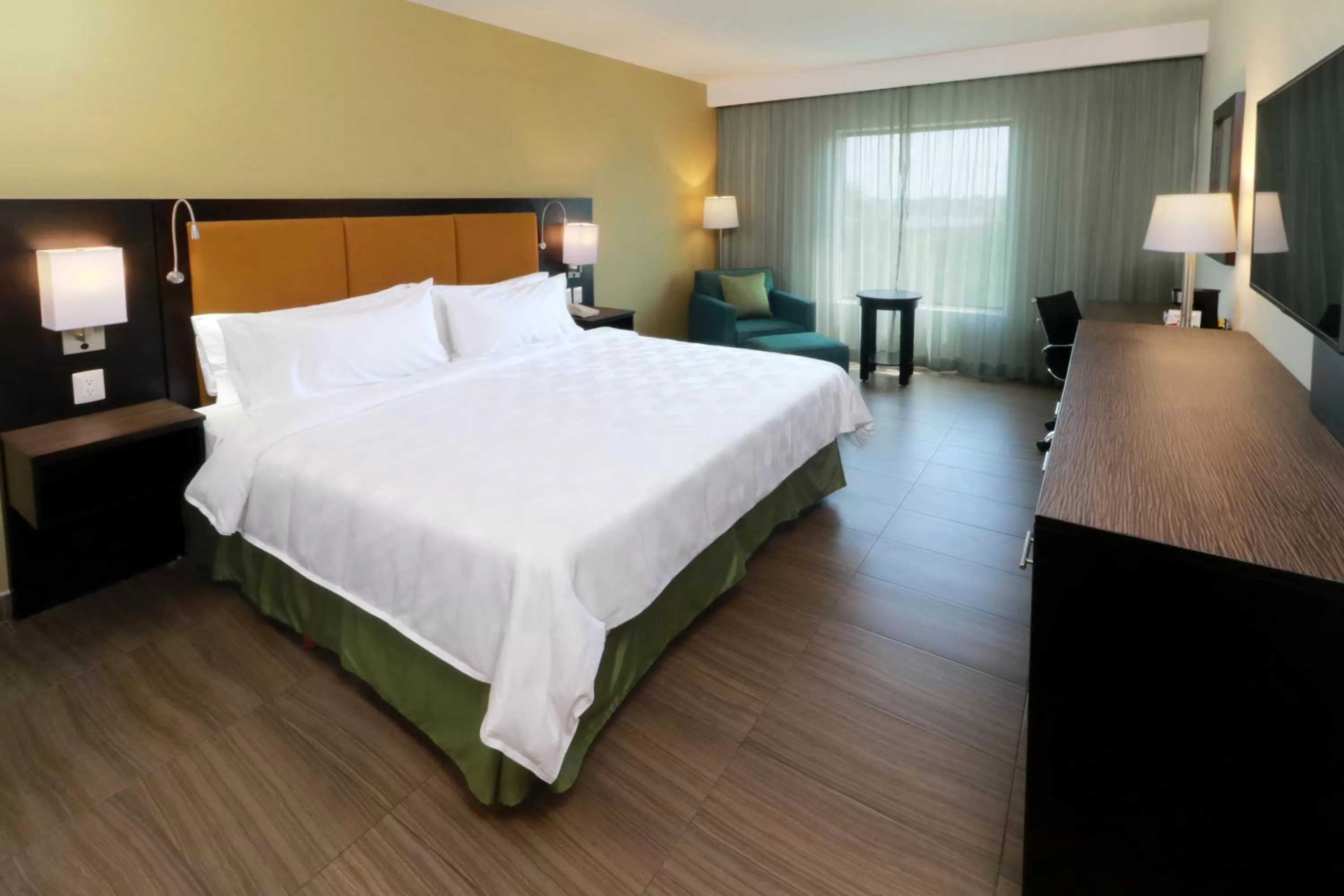 Bed in Holiday Inn Tampico-Altamira by IHG