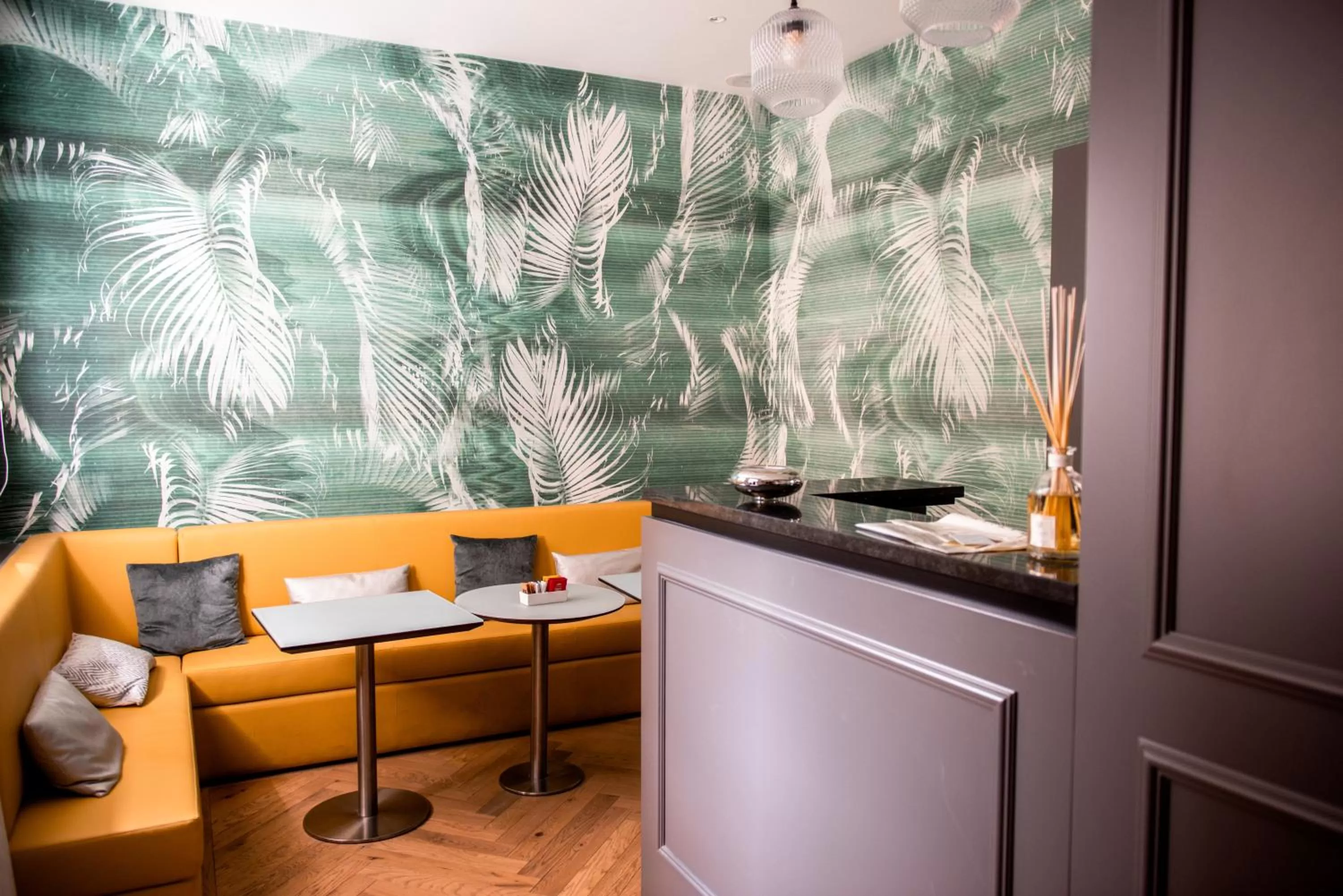 Lounge or bar in Boutique Centrale Palace Hotel