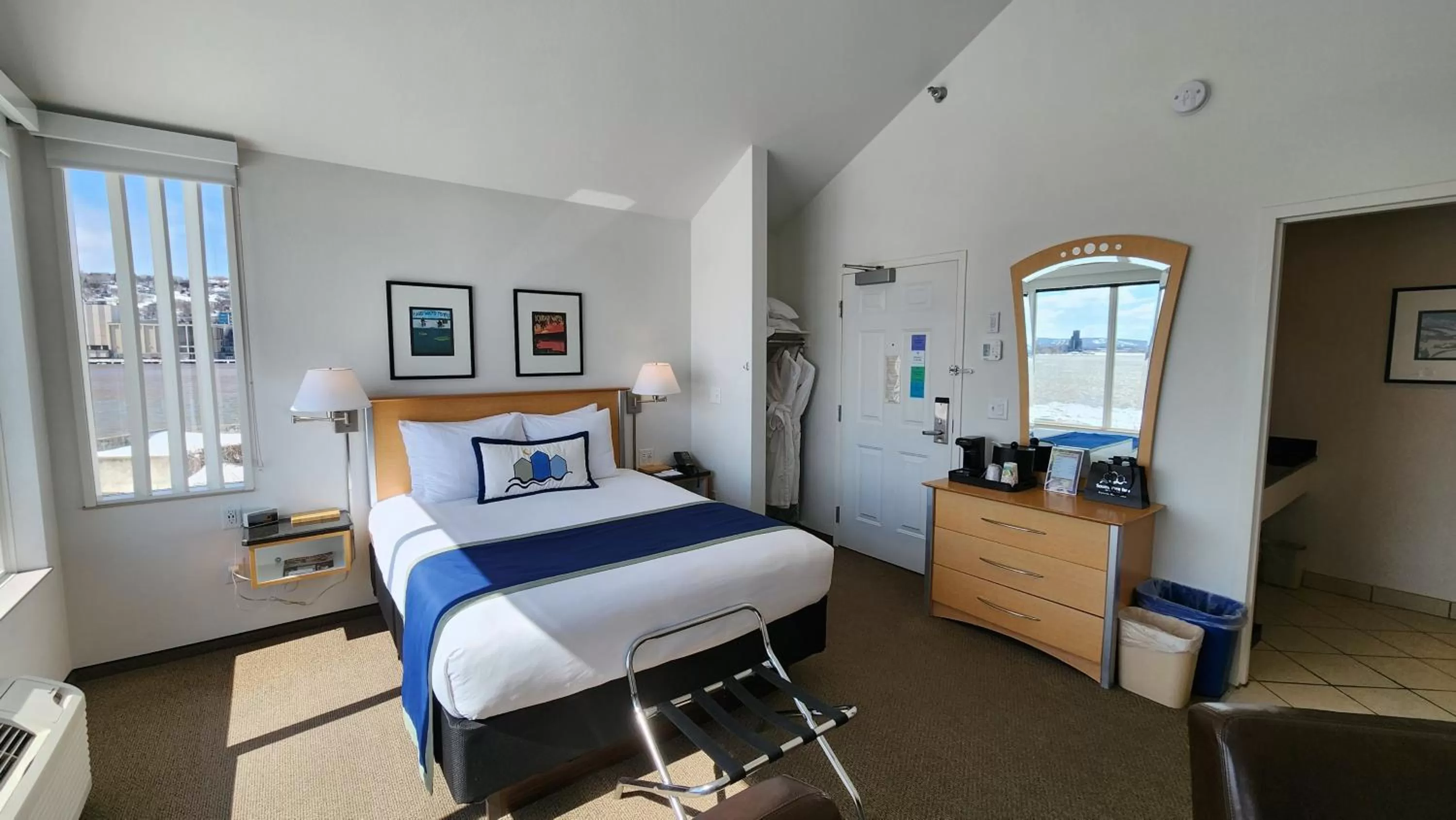 Bed in South Pier Inn