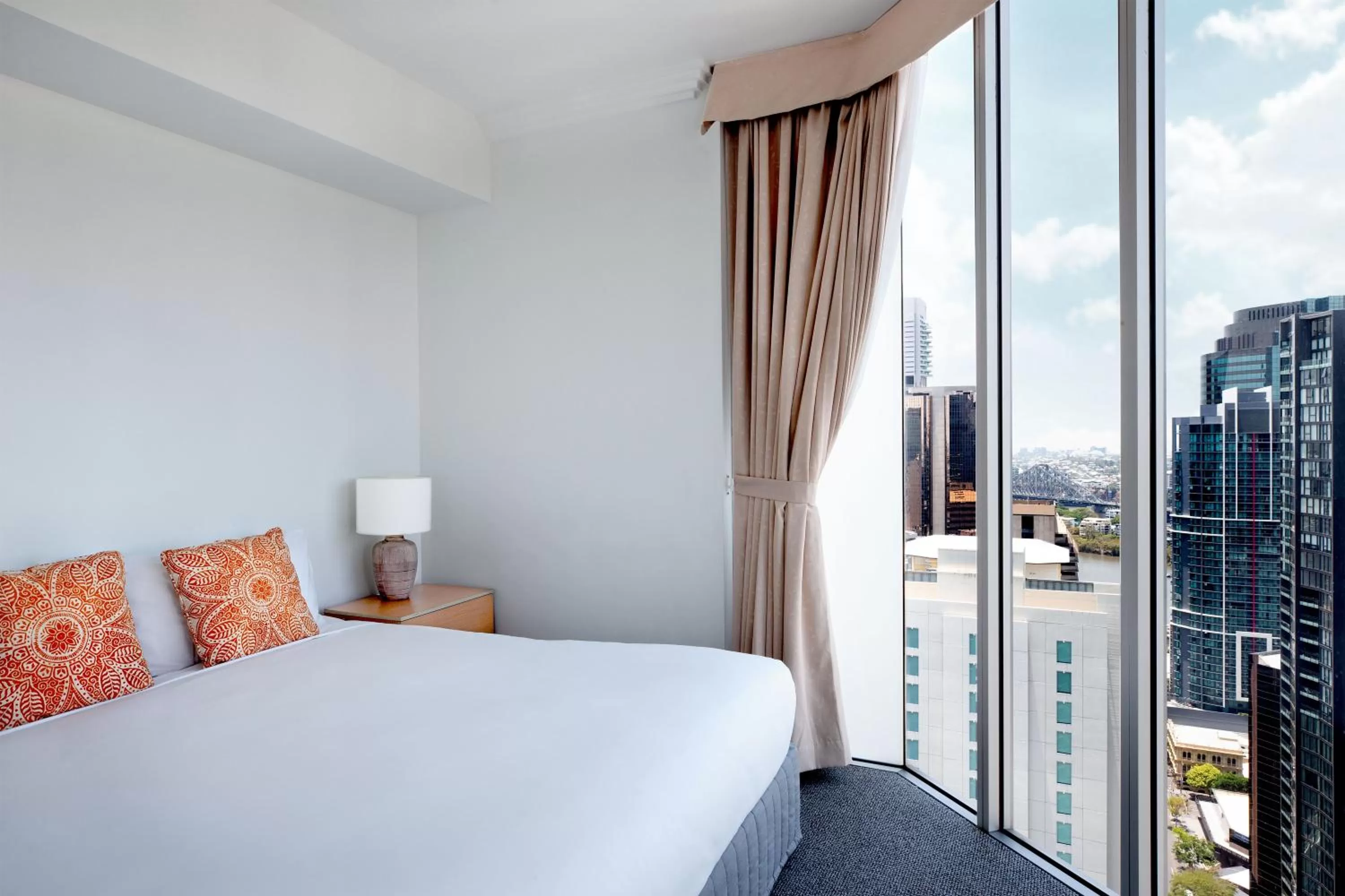 Bedroom, Bed in Mantra on Mary