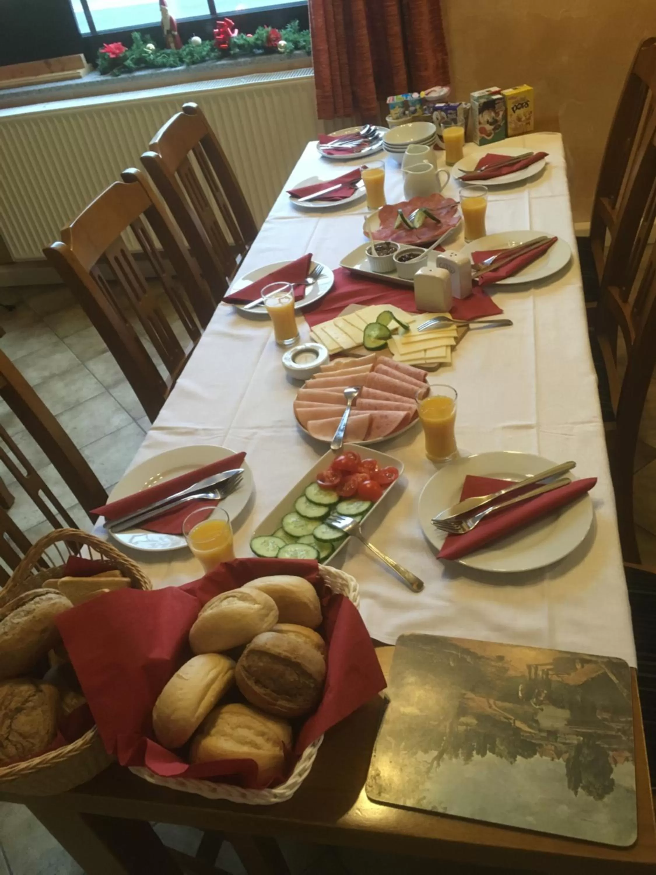 Breakfast, Restaurant/Places to Eat in Landgasthaus Queen Victoria