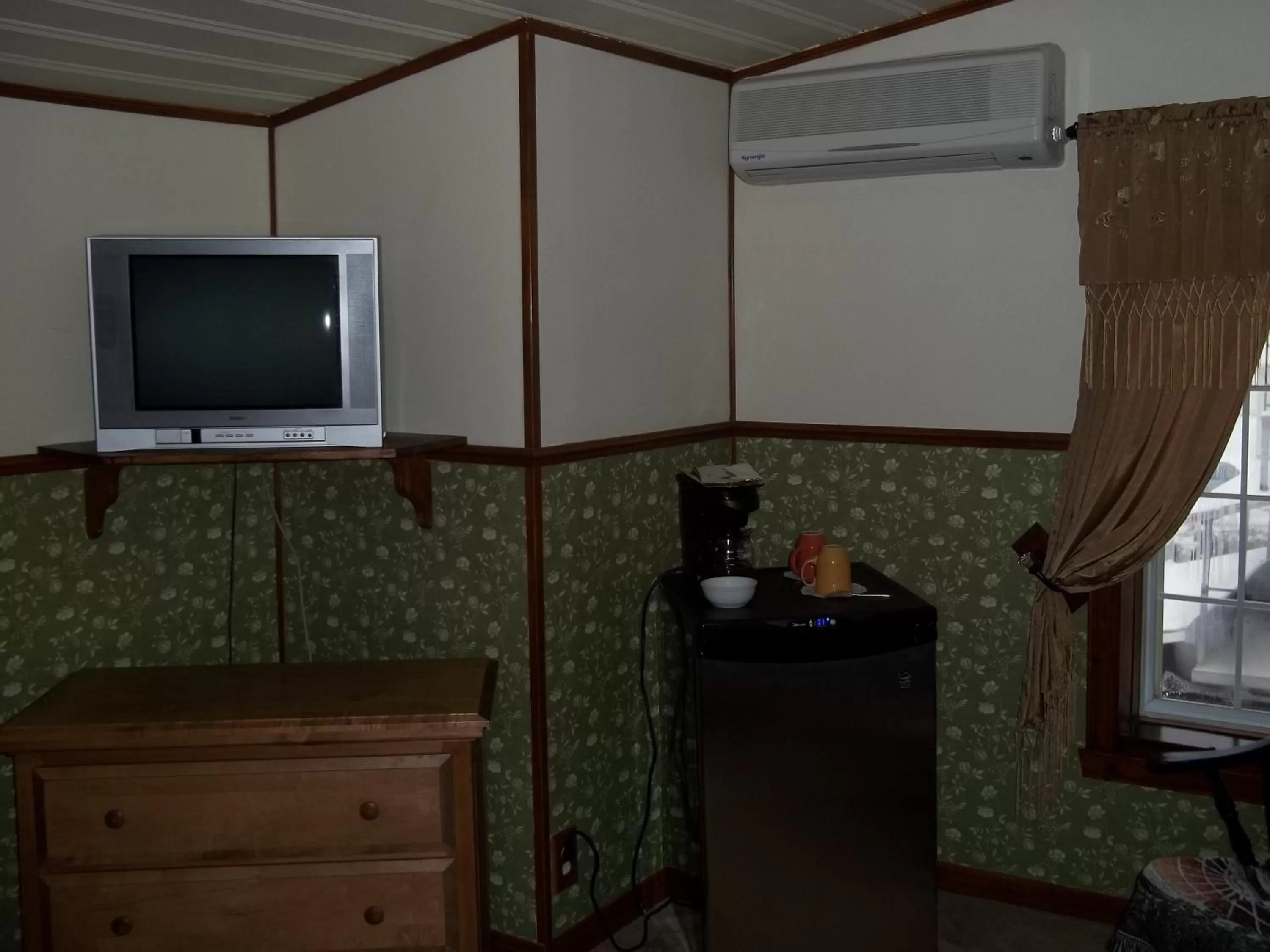 air conditioner in Auberge le St-Gab