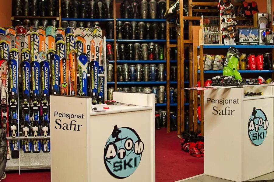 Ski School in Safir przy samym WYCIĄGU