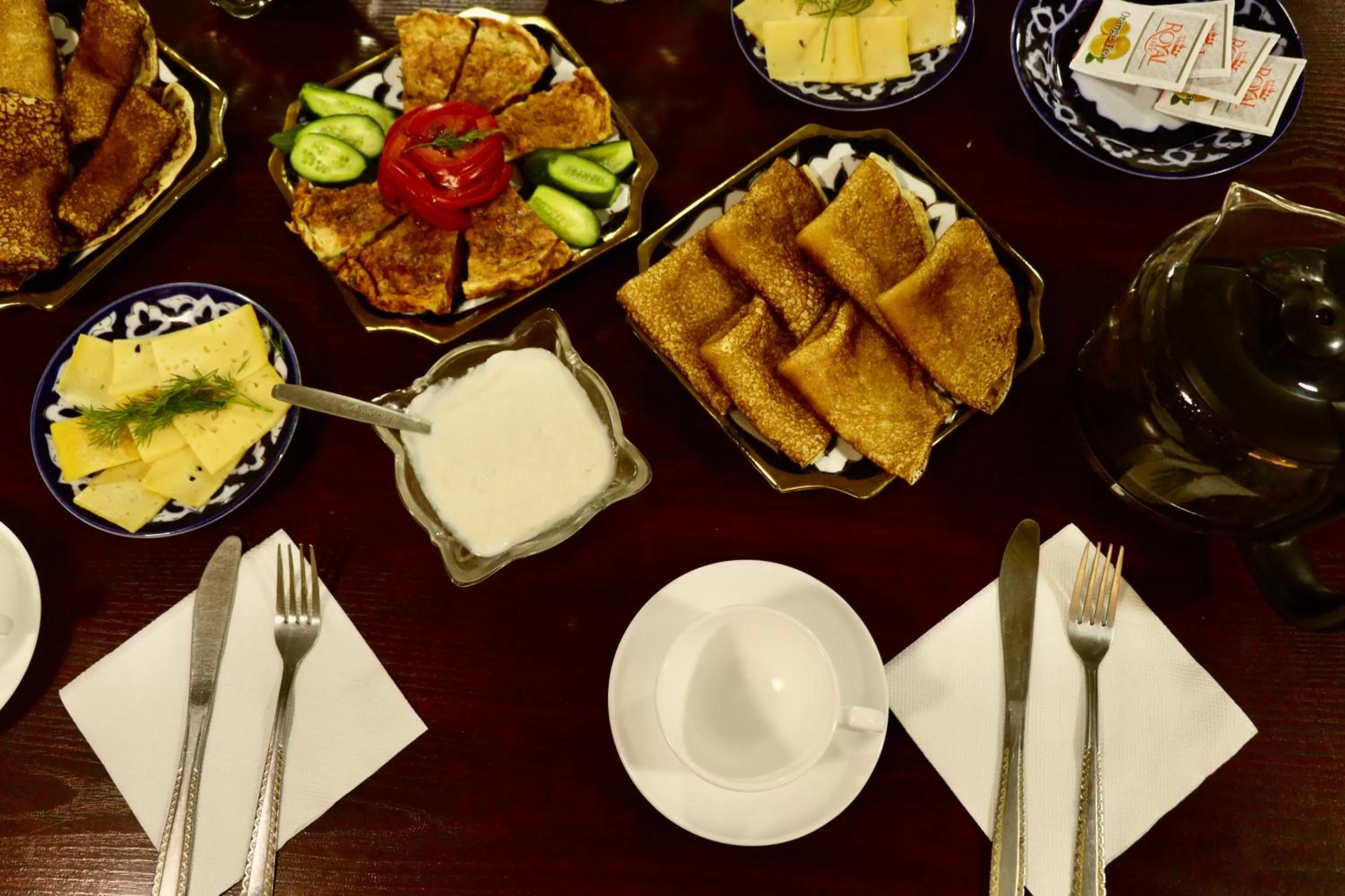 Food and drinks in Al Bukhari