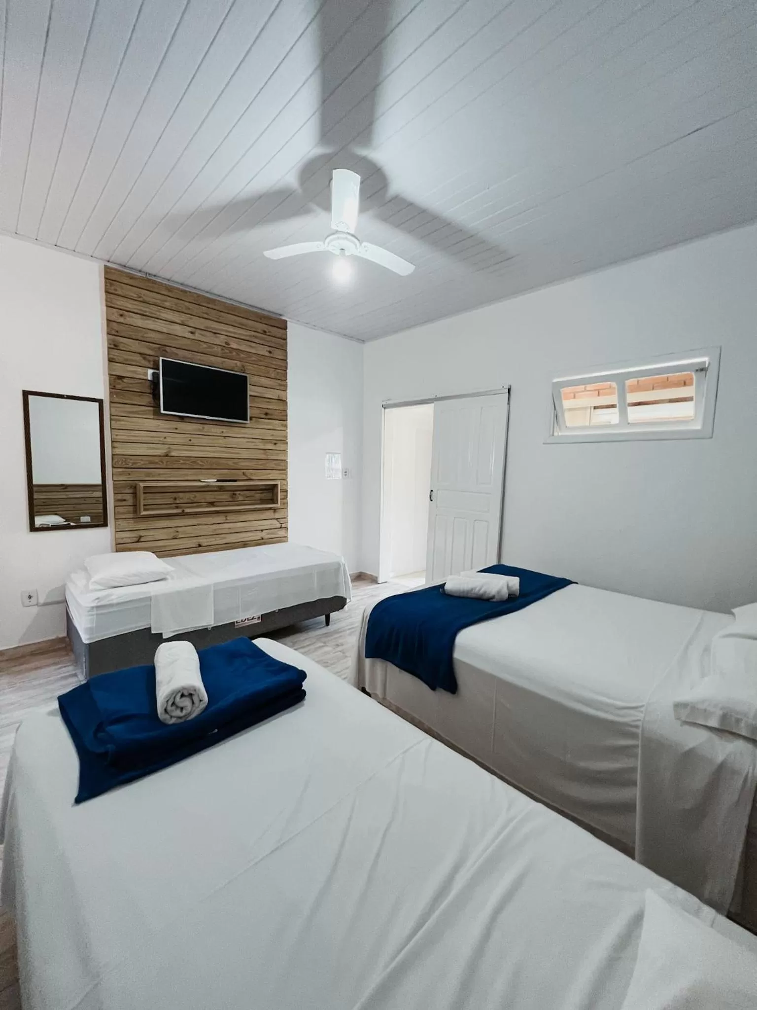 Photo of the whole room in Pousada Marinamarela