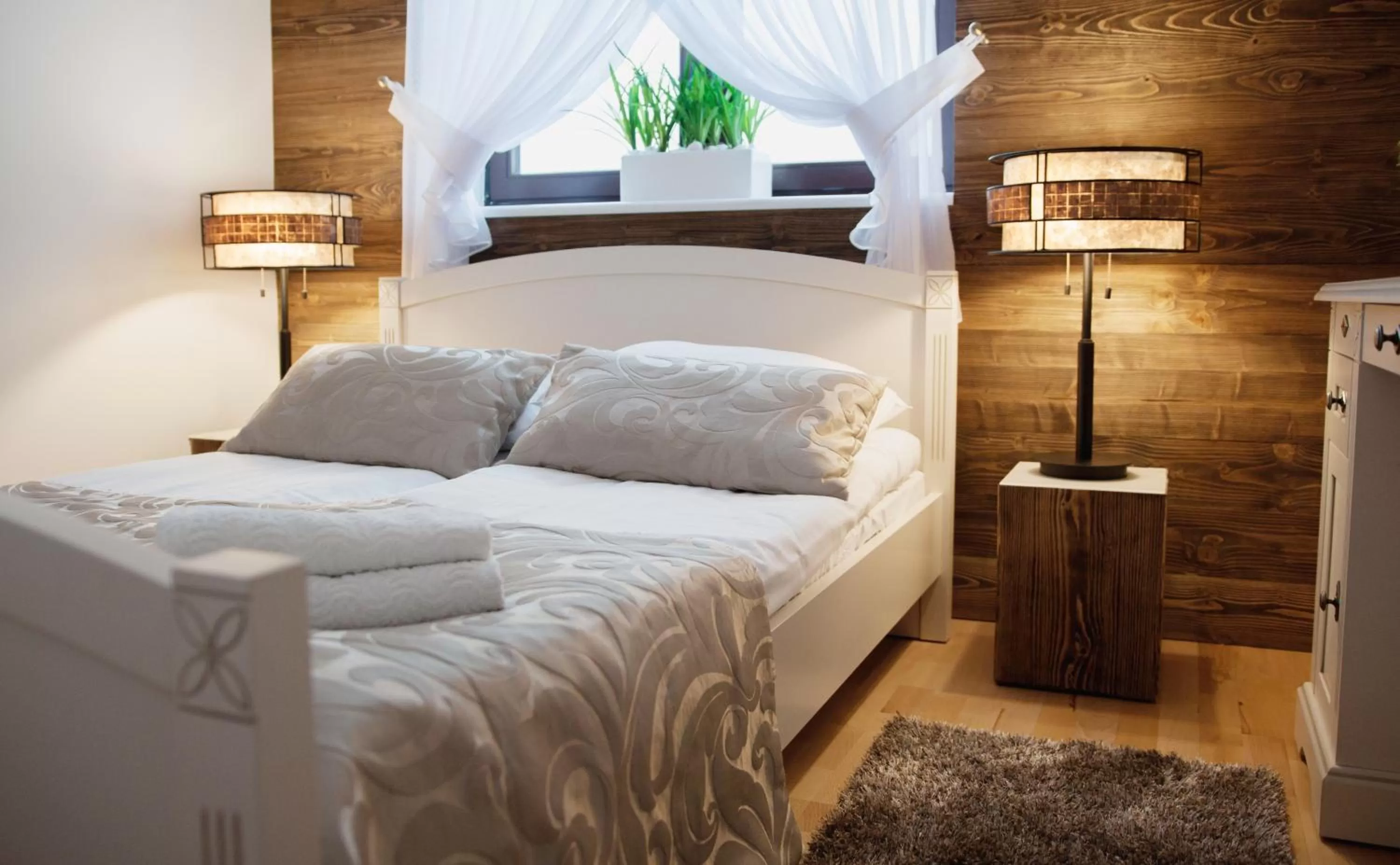 Bed in Hotel Kompleks Beskid z basenem i stokiem narciarskim - blisko Babiej Góry