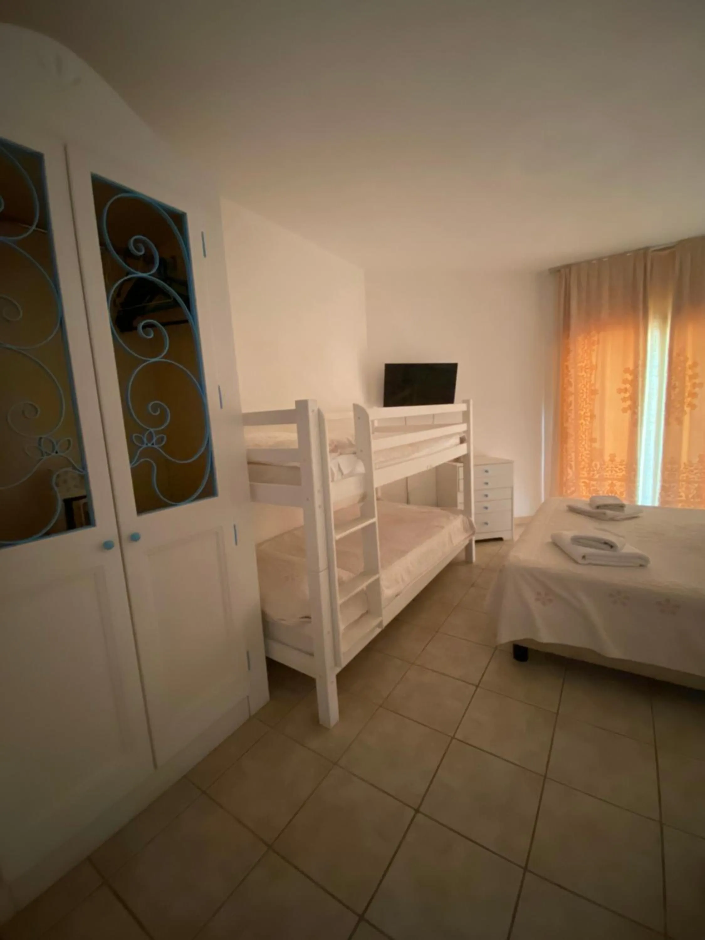 bunk bed, Bed in Palau City Hotel