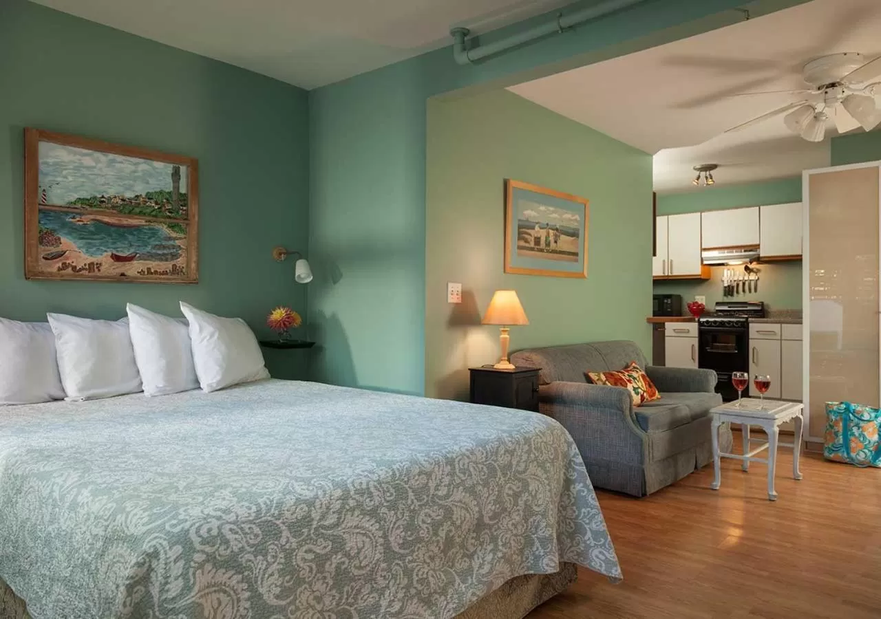Photo of the whole room, Bed in The Provincetown Hotel at Gabriel's
