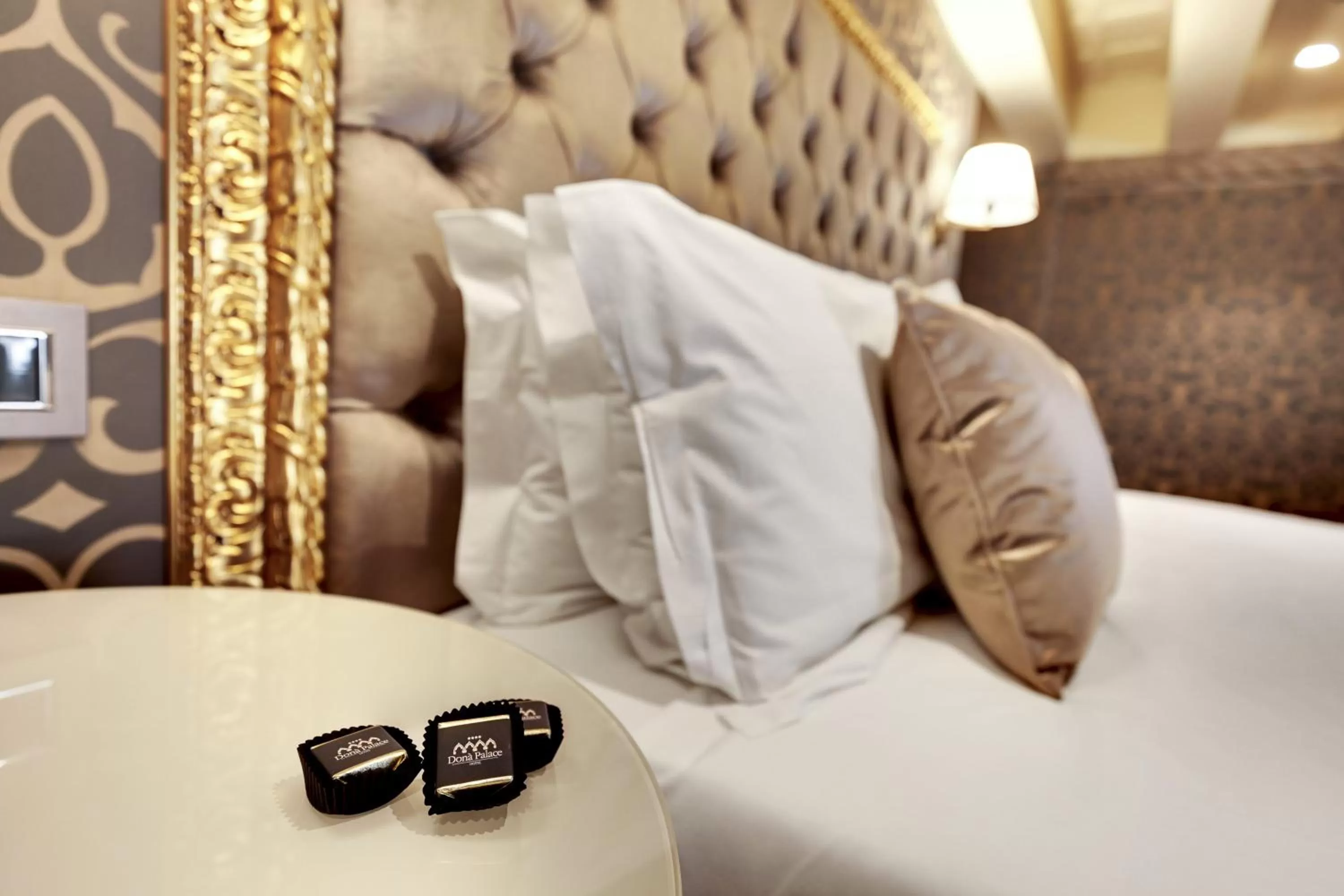 Decorative detail, Bed in Hotel Donà Palace