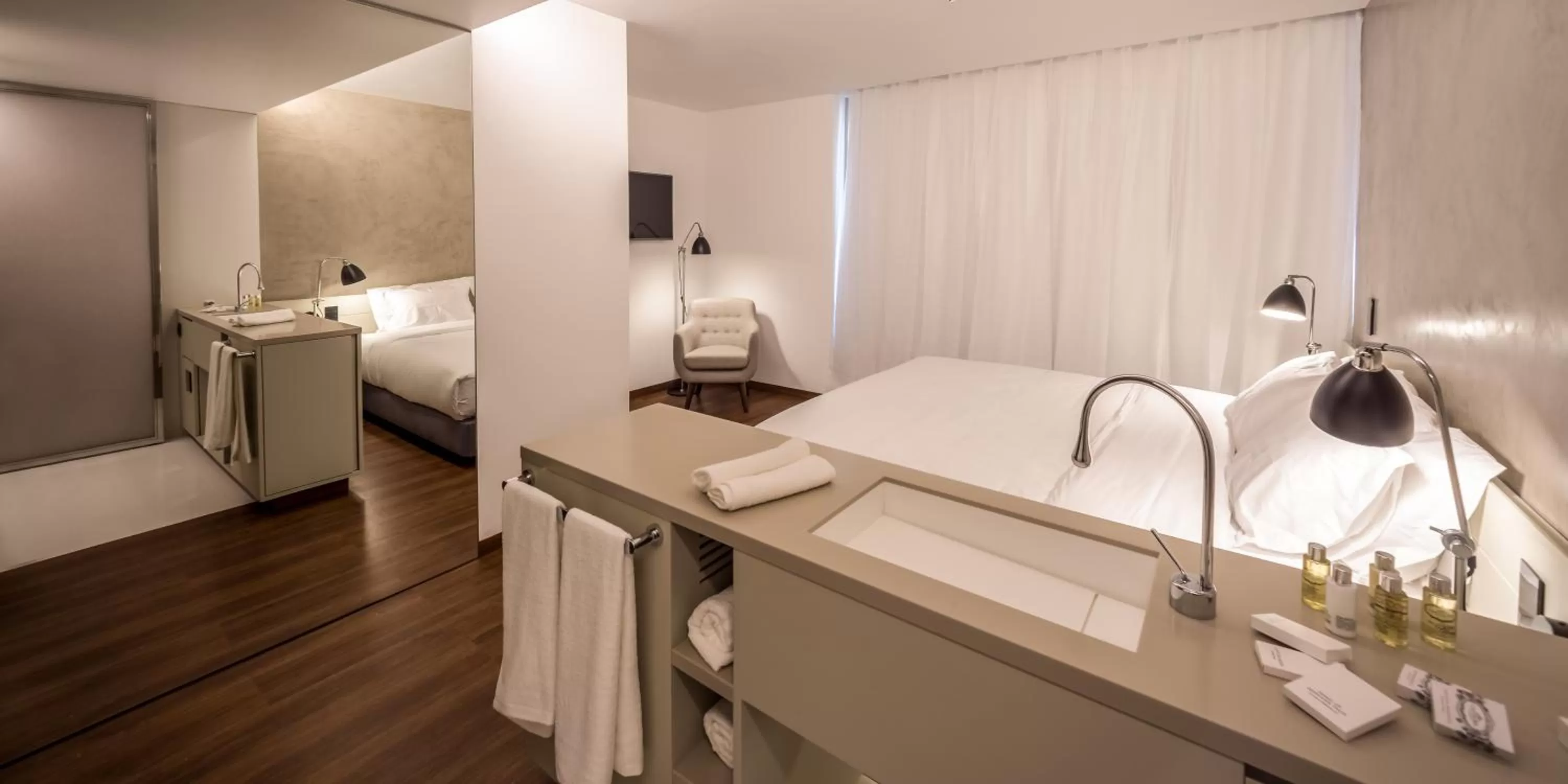 Bathroom in Lux Lisboa Park