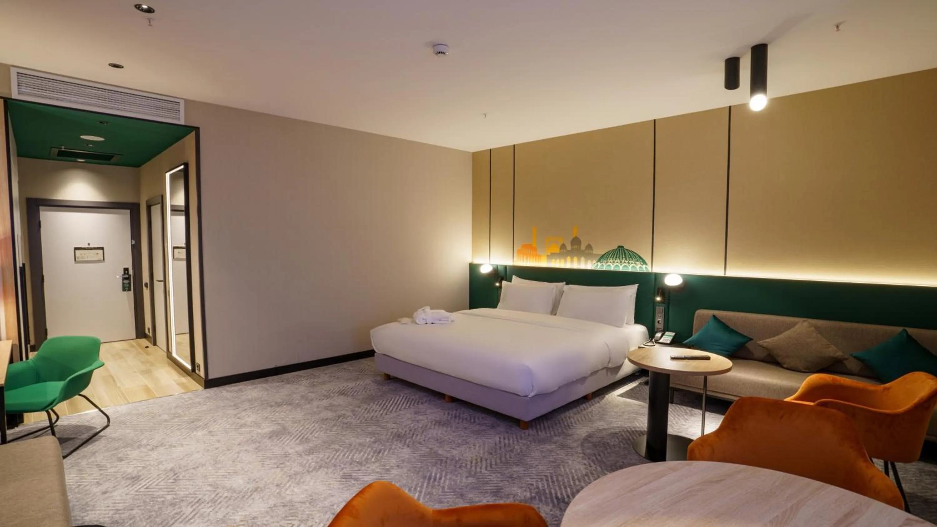 Photo of the whole room, Bed in Holiday Inn Tashkent City by IHG