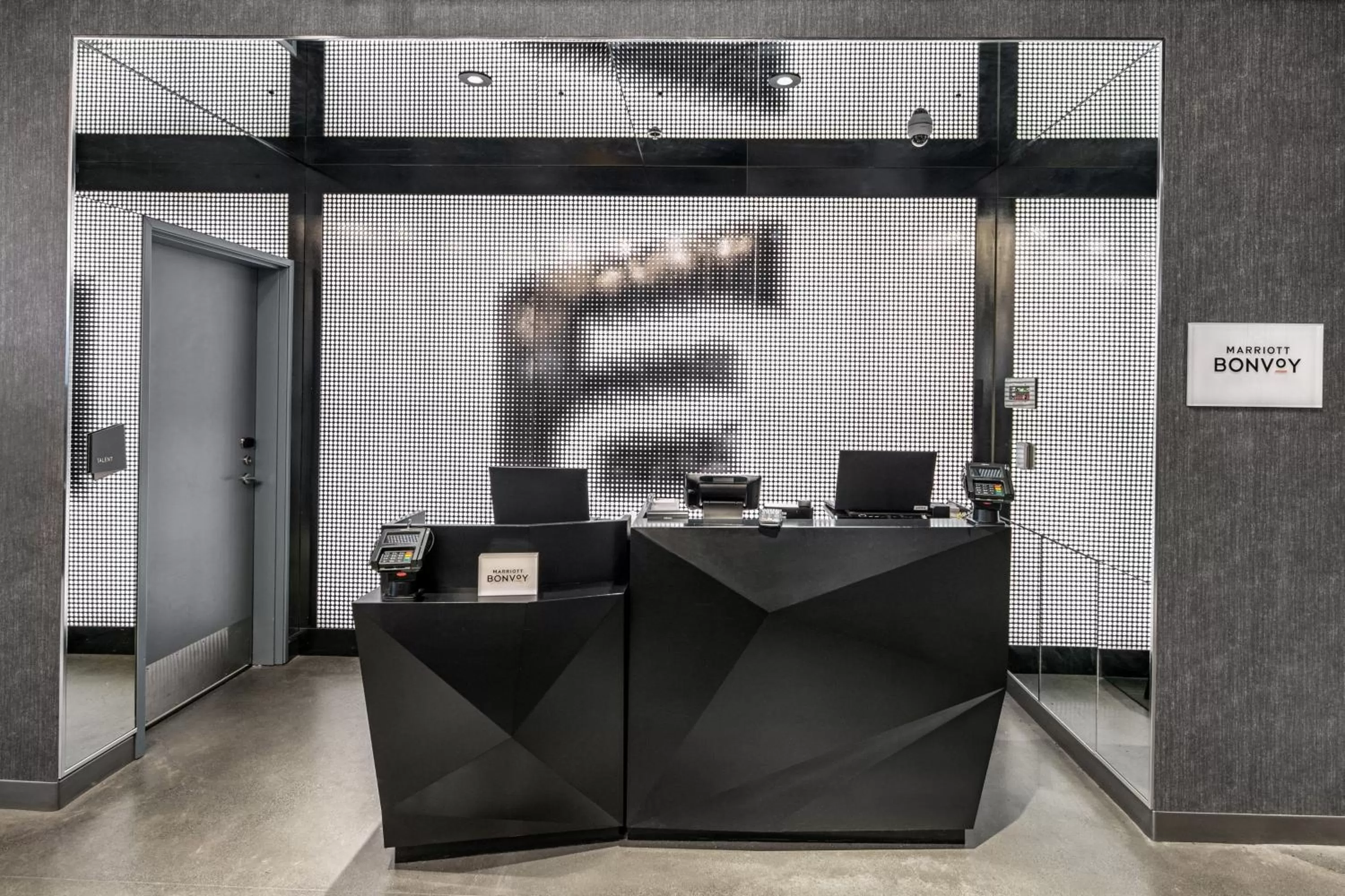 Lobby or reception in Aloft Anchorage