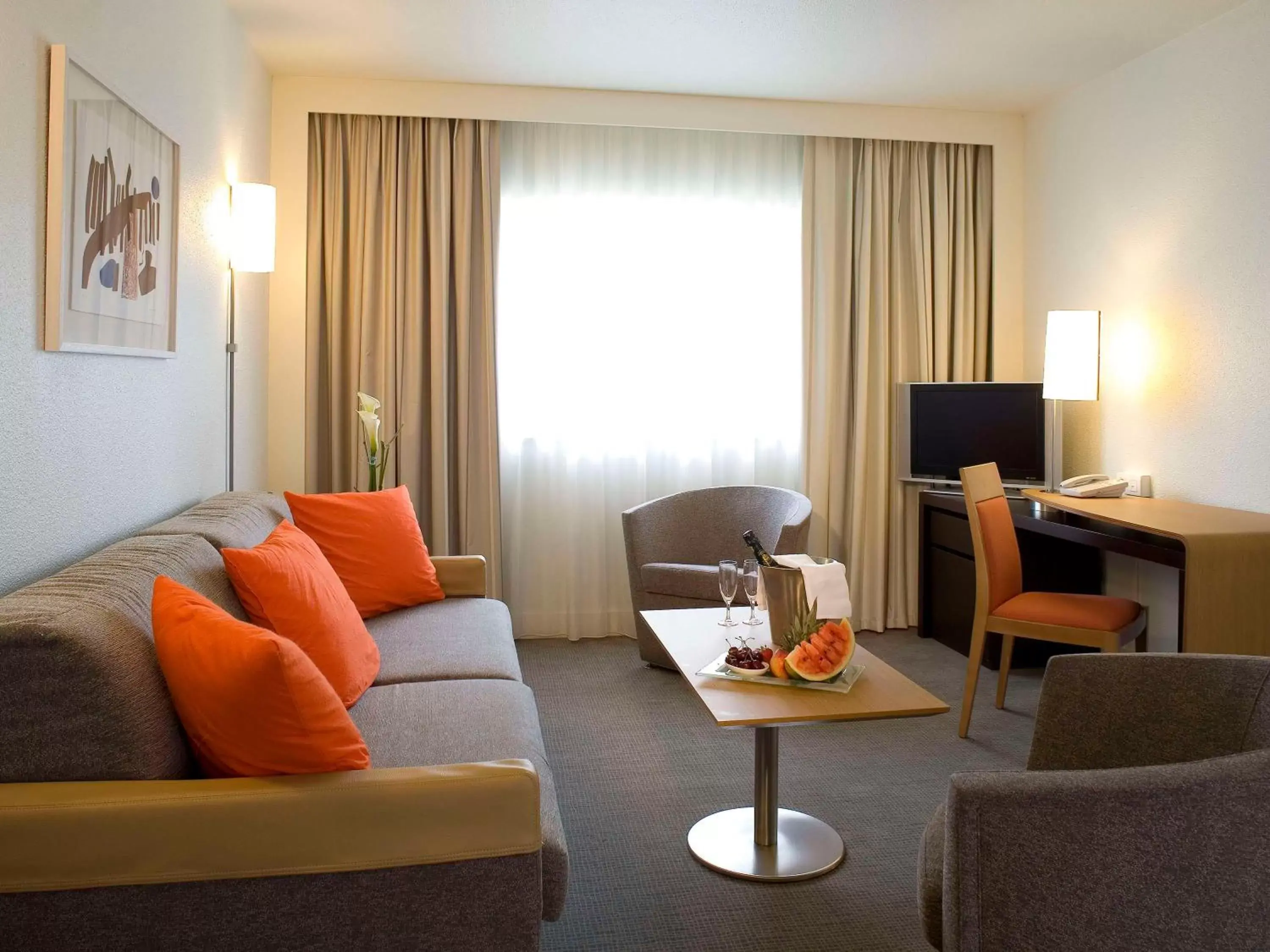 Suite with One Double Bed and Sofa Bed in Novotel Belfort Centre Atria Suite with One Double Bed and Sofa Bed in Novotel Belfort Centre Atria