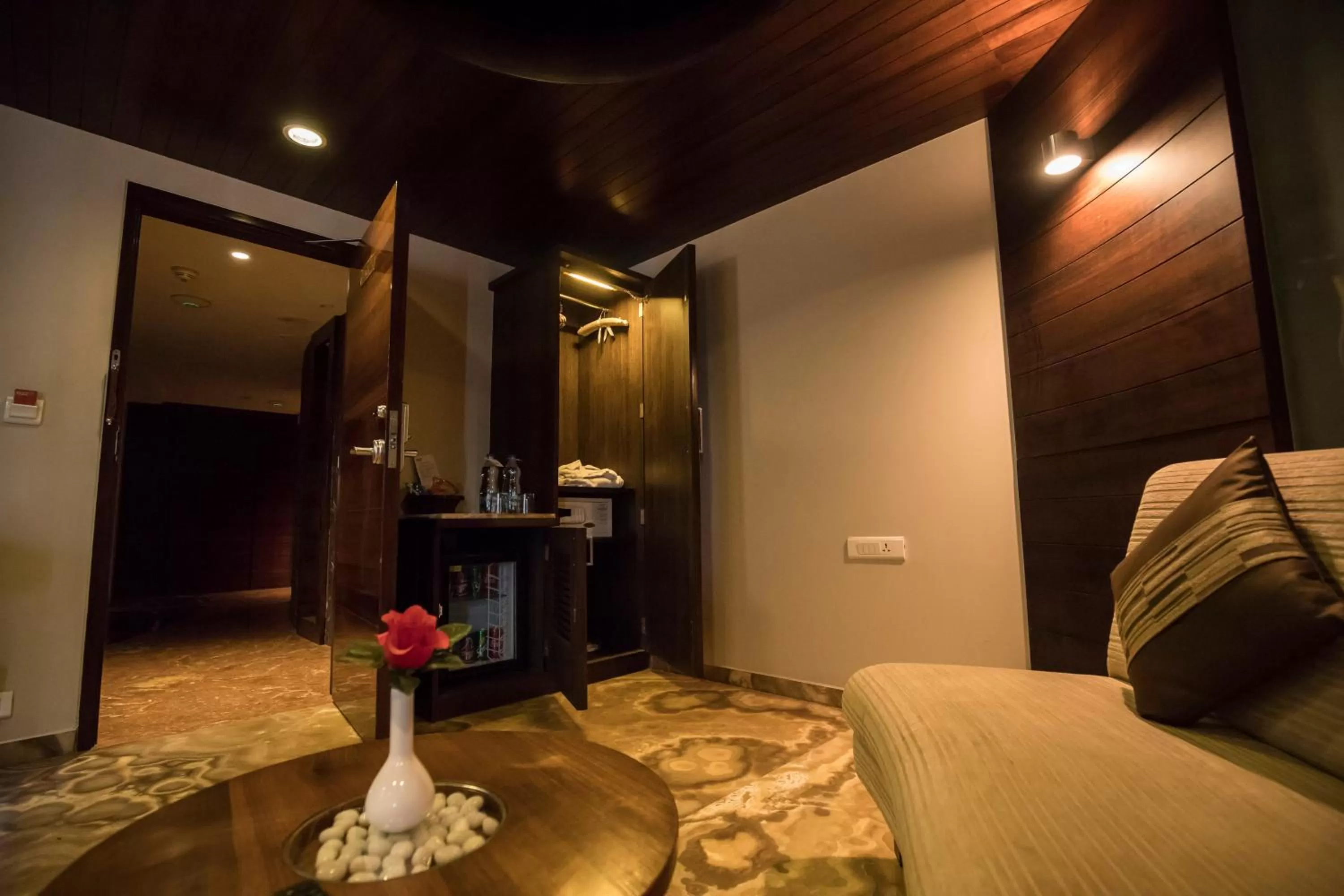 wardrobe in Bizz The Hotel