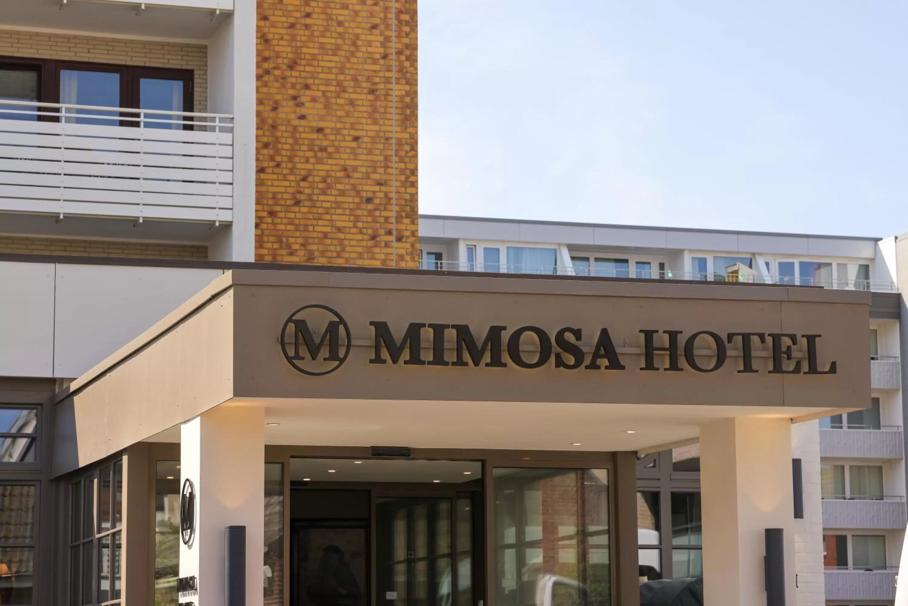 Facade/entrance in Mimosa Hotel