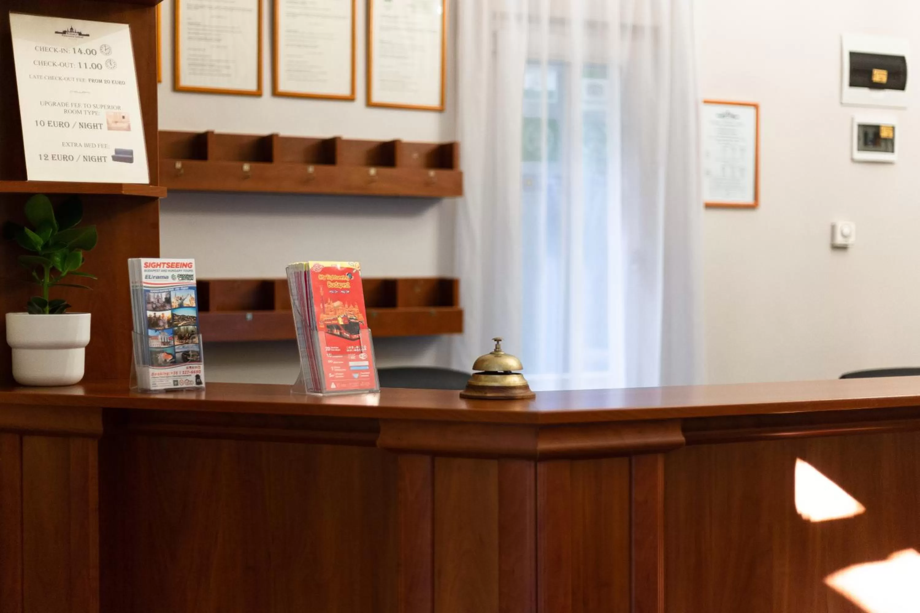 Lobby or reception in Budapest Panorama Central