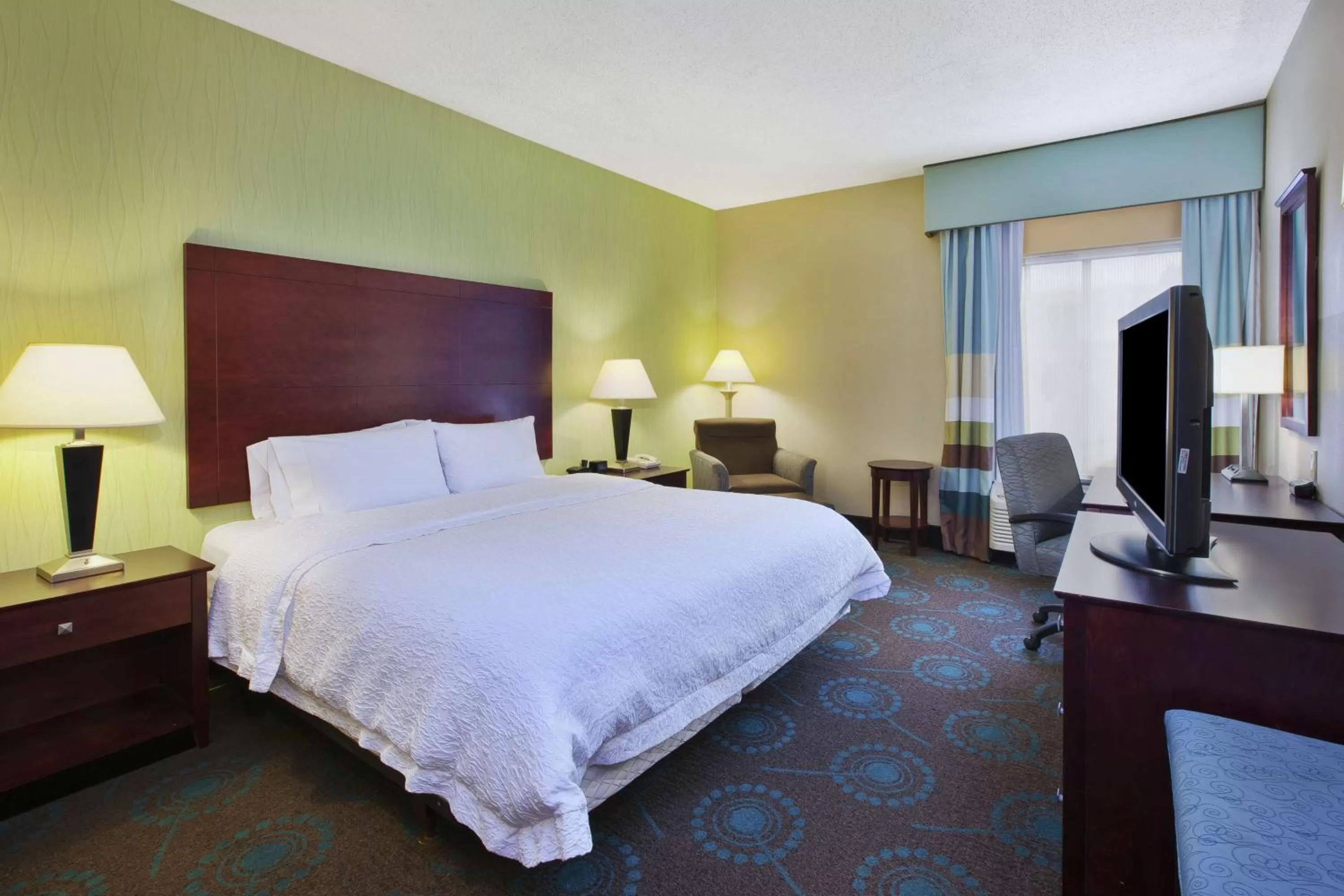 Bedroom, Bed in Hampton Inn & Suites South Bend