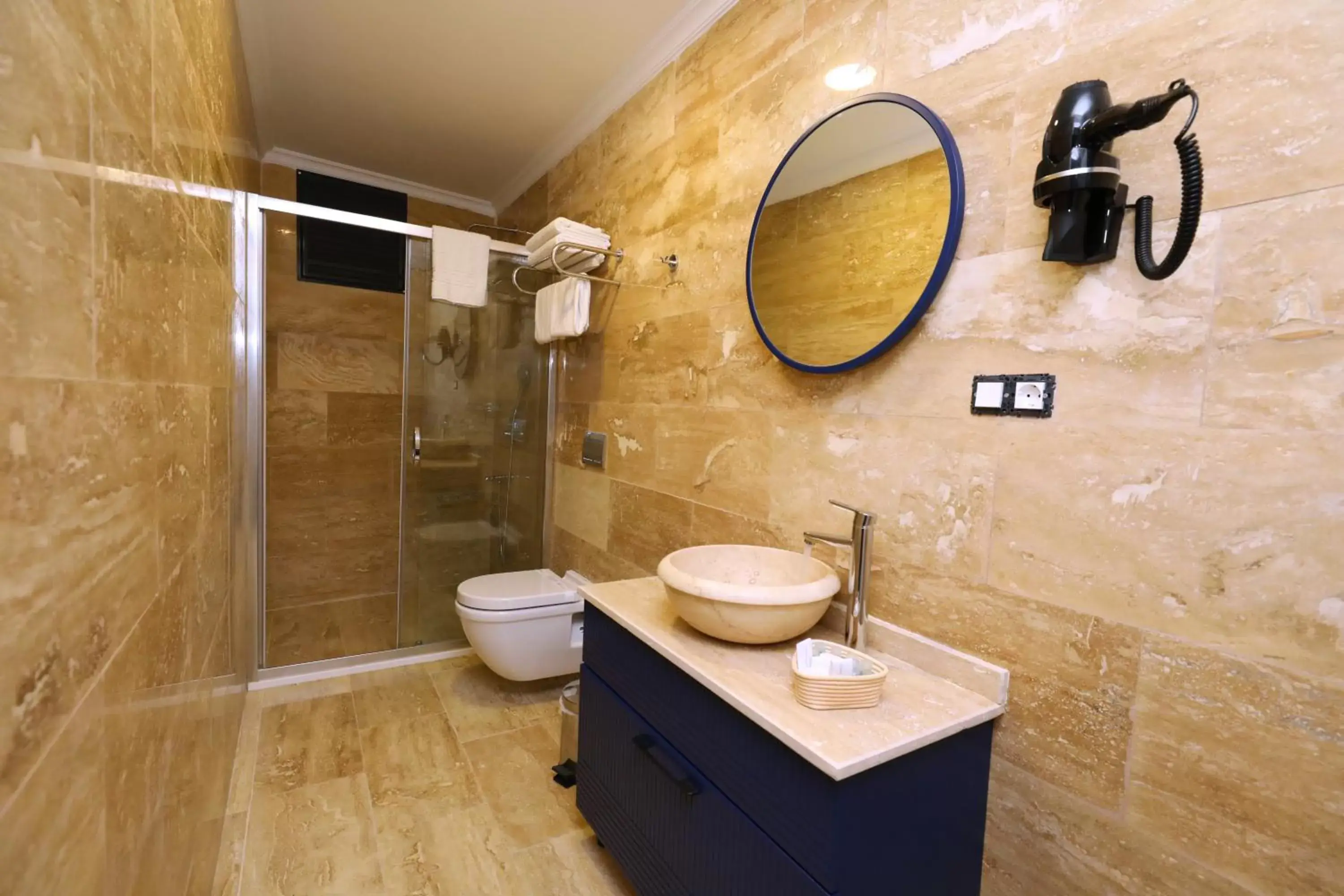 Deluxe Triple Room in Ariel Hotel Alaçatı Deluxe Triple Room in Ariel Hotel Alaçatı