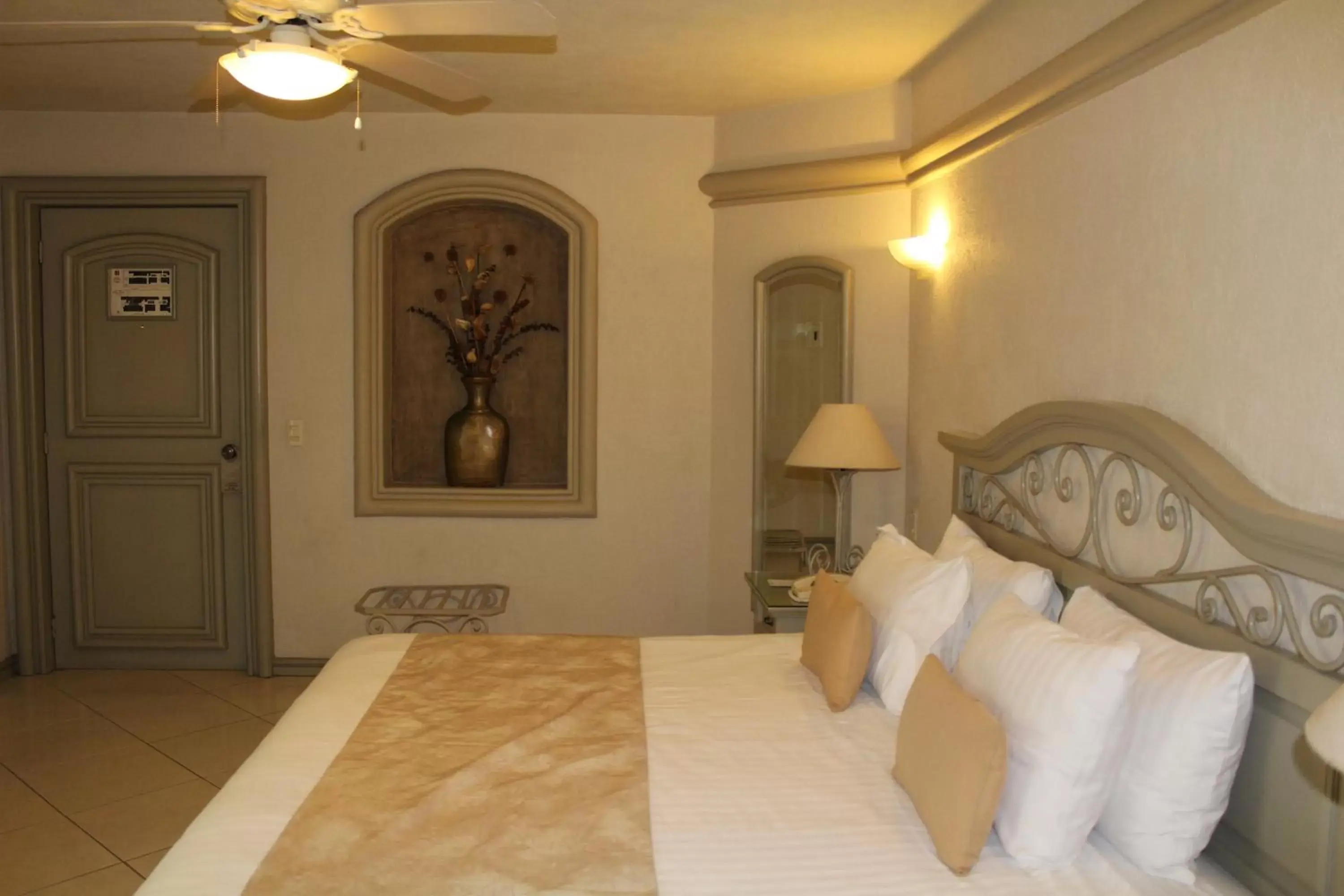 Standard in Hotel & Suites Quinta Magna Standard in Hotel & Suites Quinta Magna