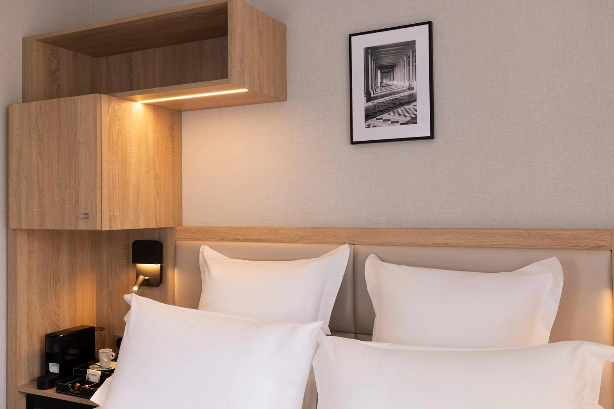 Bed in Hotel Charlemagne