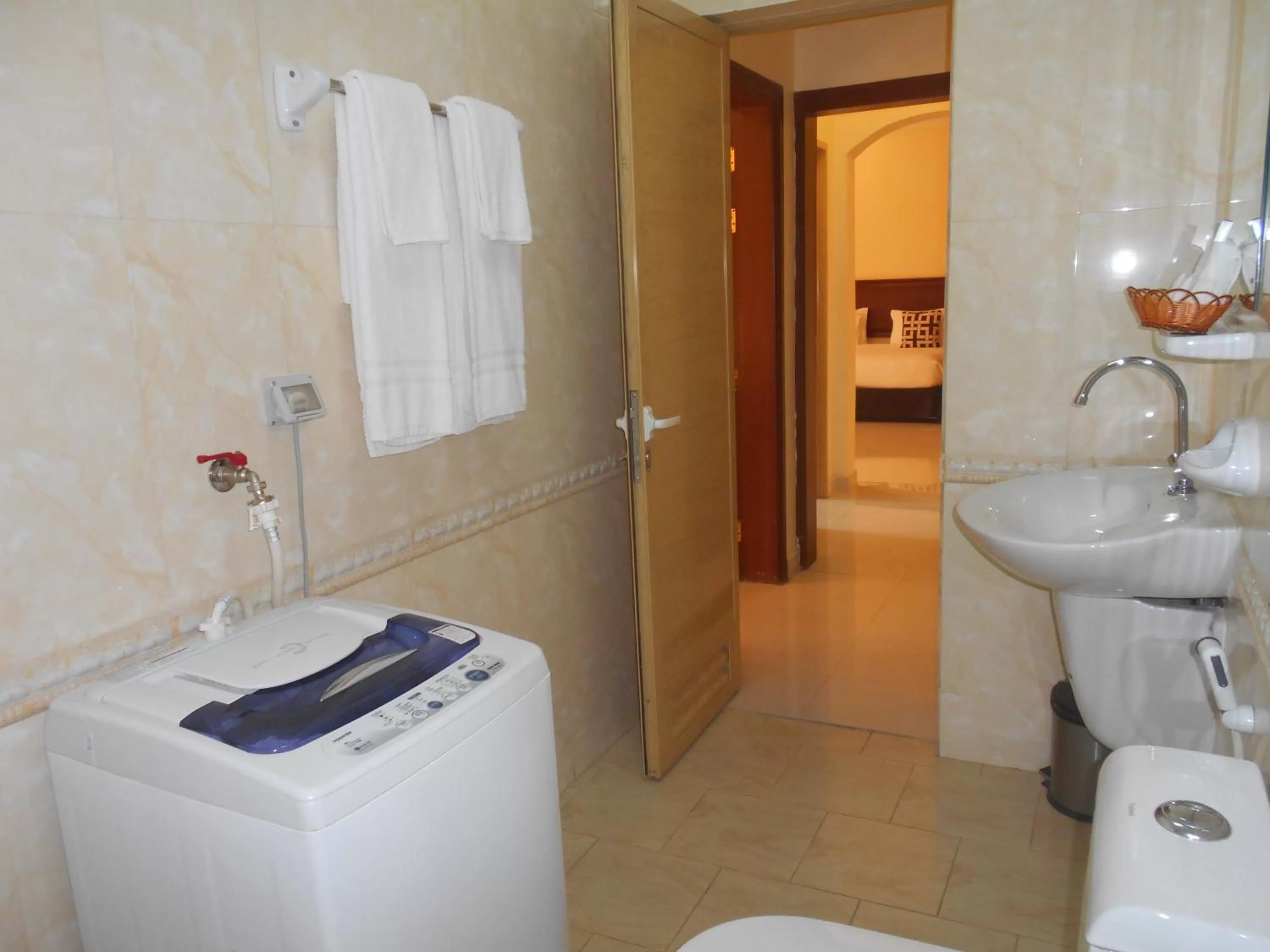 Bathroom in Nizwa Hotel Apartments