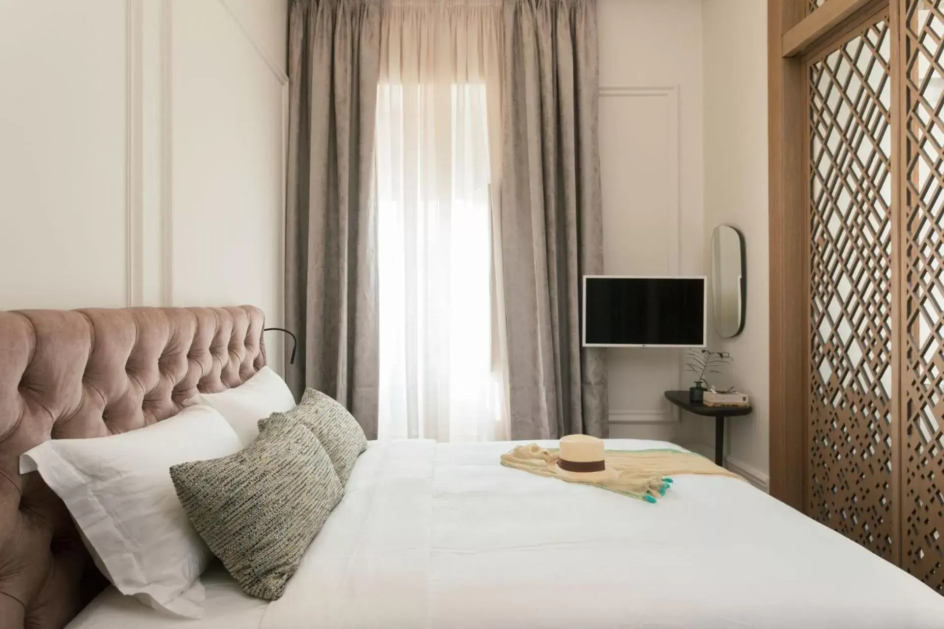 Standard King Room in Castro Hotel Syros Standard King Room in Castro Hotel Syros