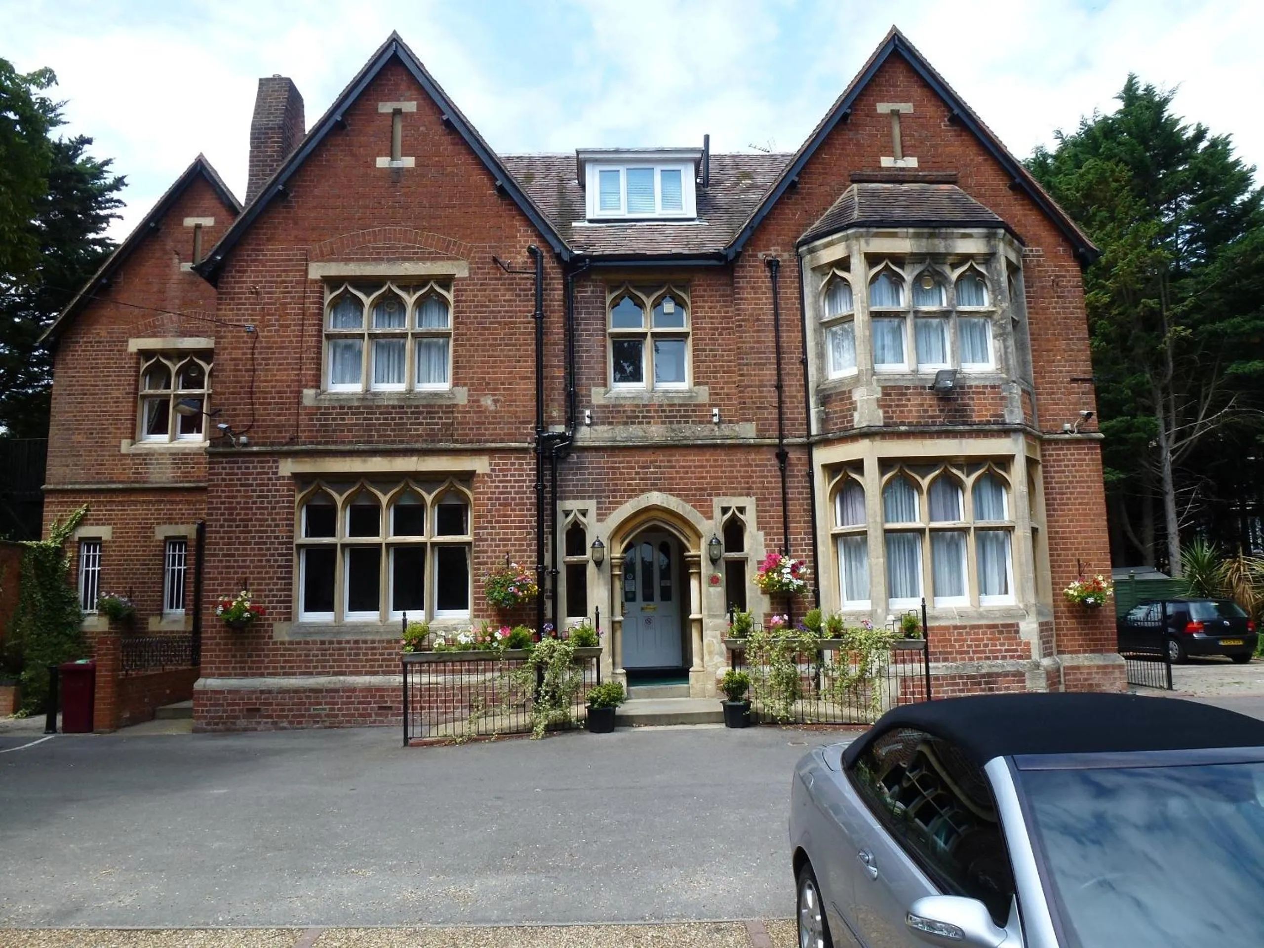 Facade/entrance in Beech House Hotel