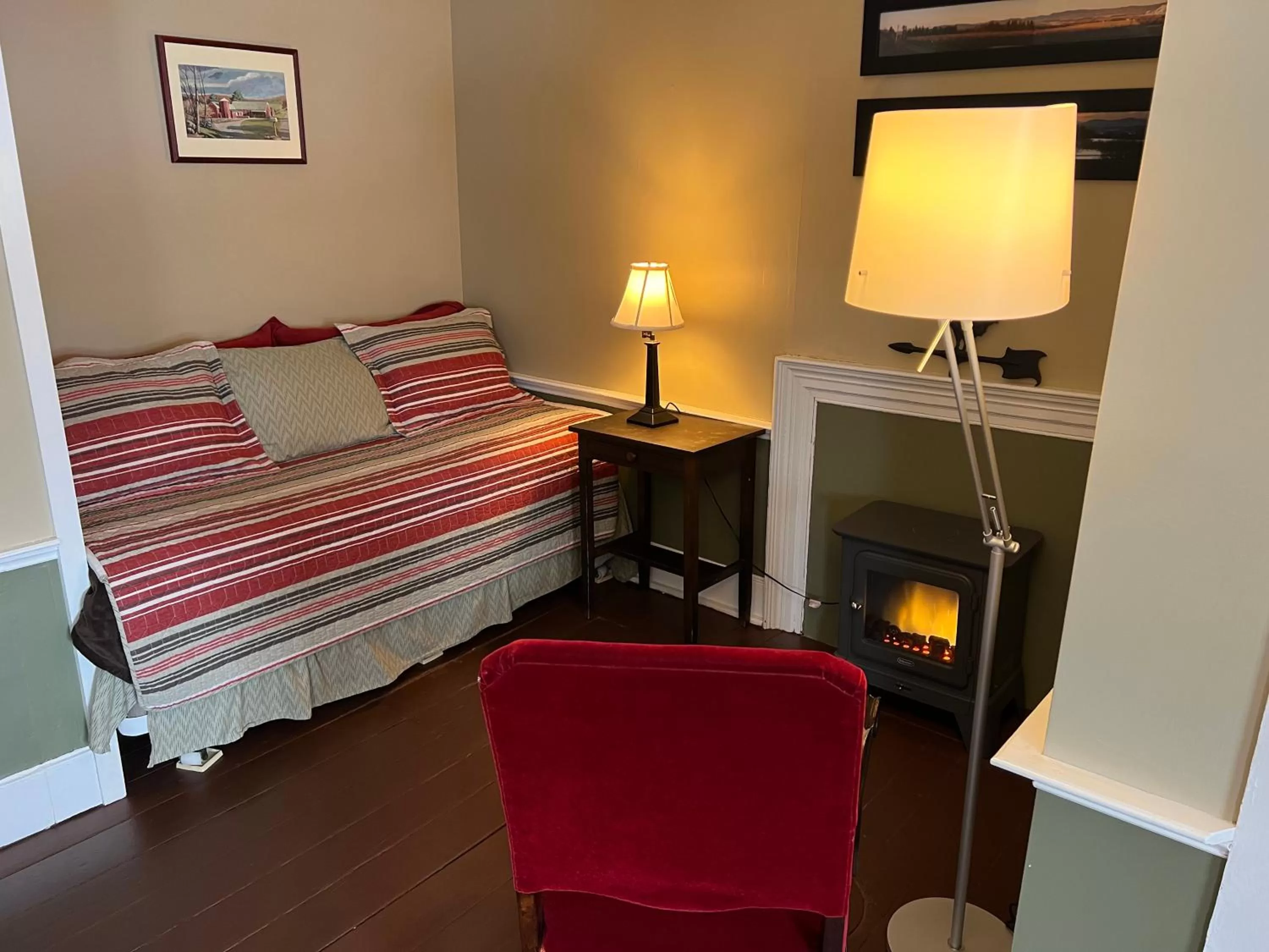 Bed in Shoreham Inn Bed & Breakfast