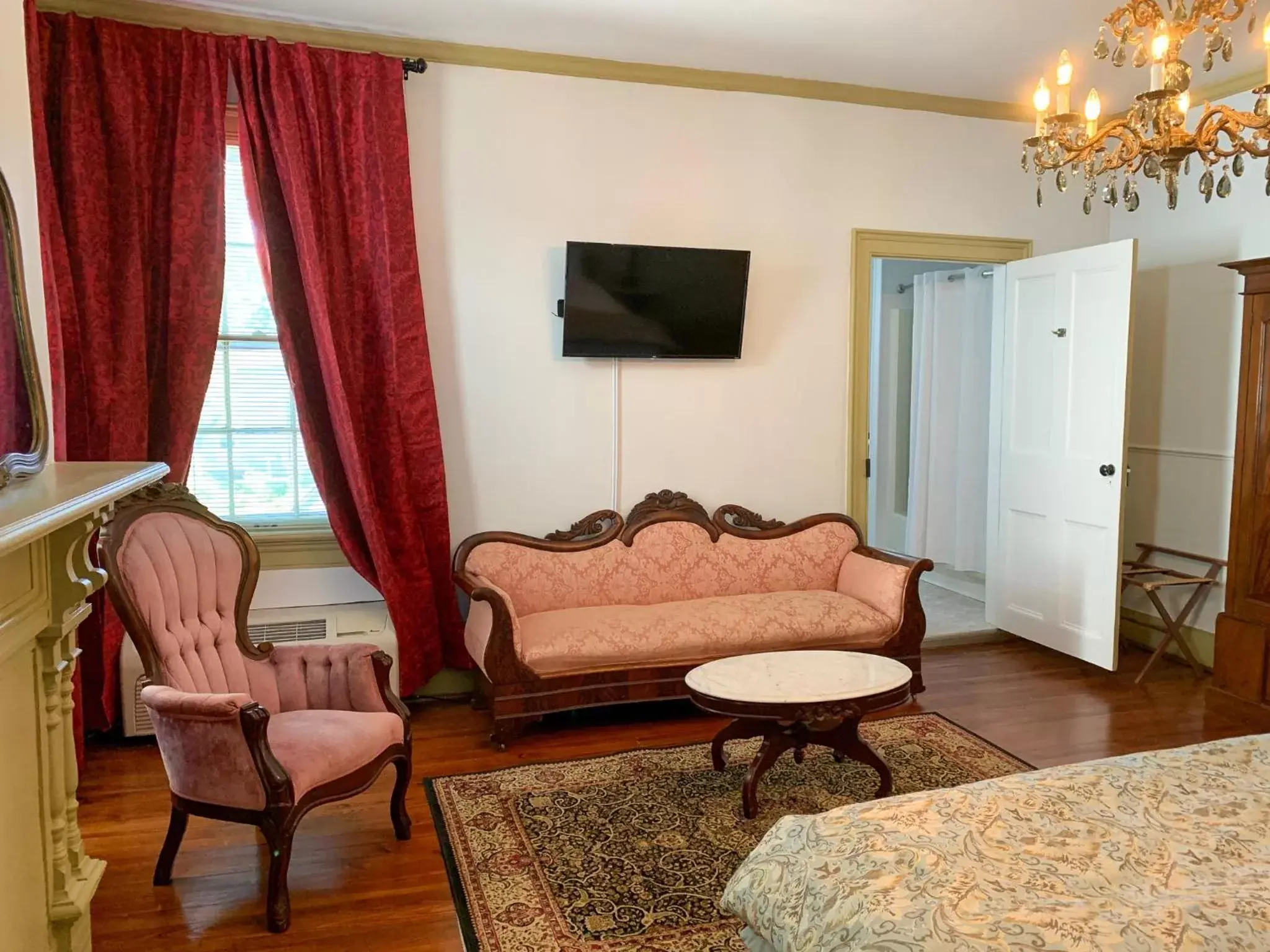 King Room in Meadows Inn King Room in Meadows Inn