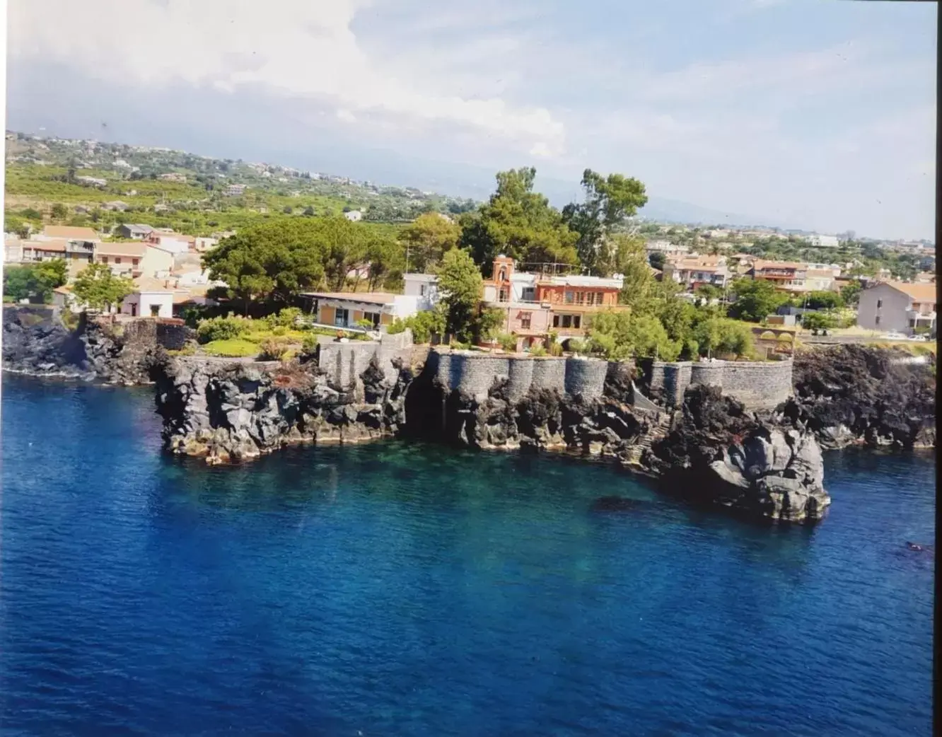 Double Room with Balcony and Sea View in Aci Brezza di Mare Double Room with Balcony and Sea View in Aci Brezza di Mare