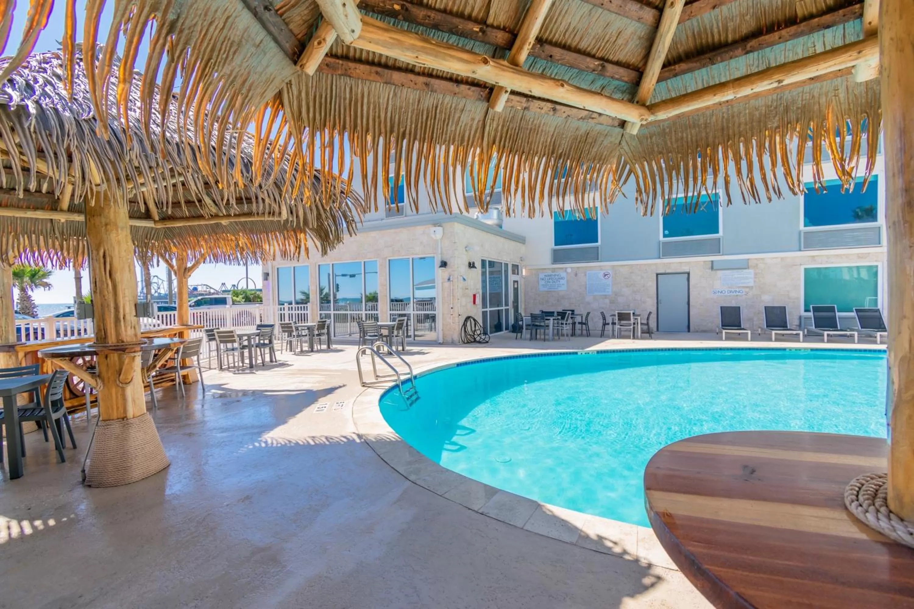 Swimming Pool in Clarion Pointe Galveston Seawall