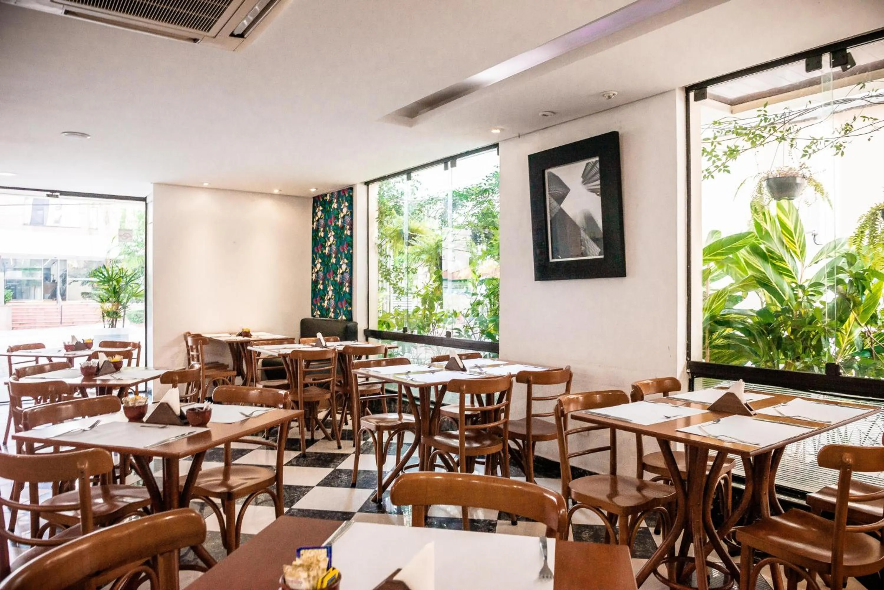 Restaurant/places to eat in Matiz Manhattan