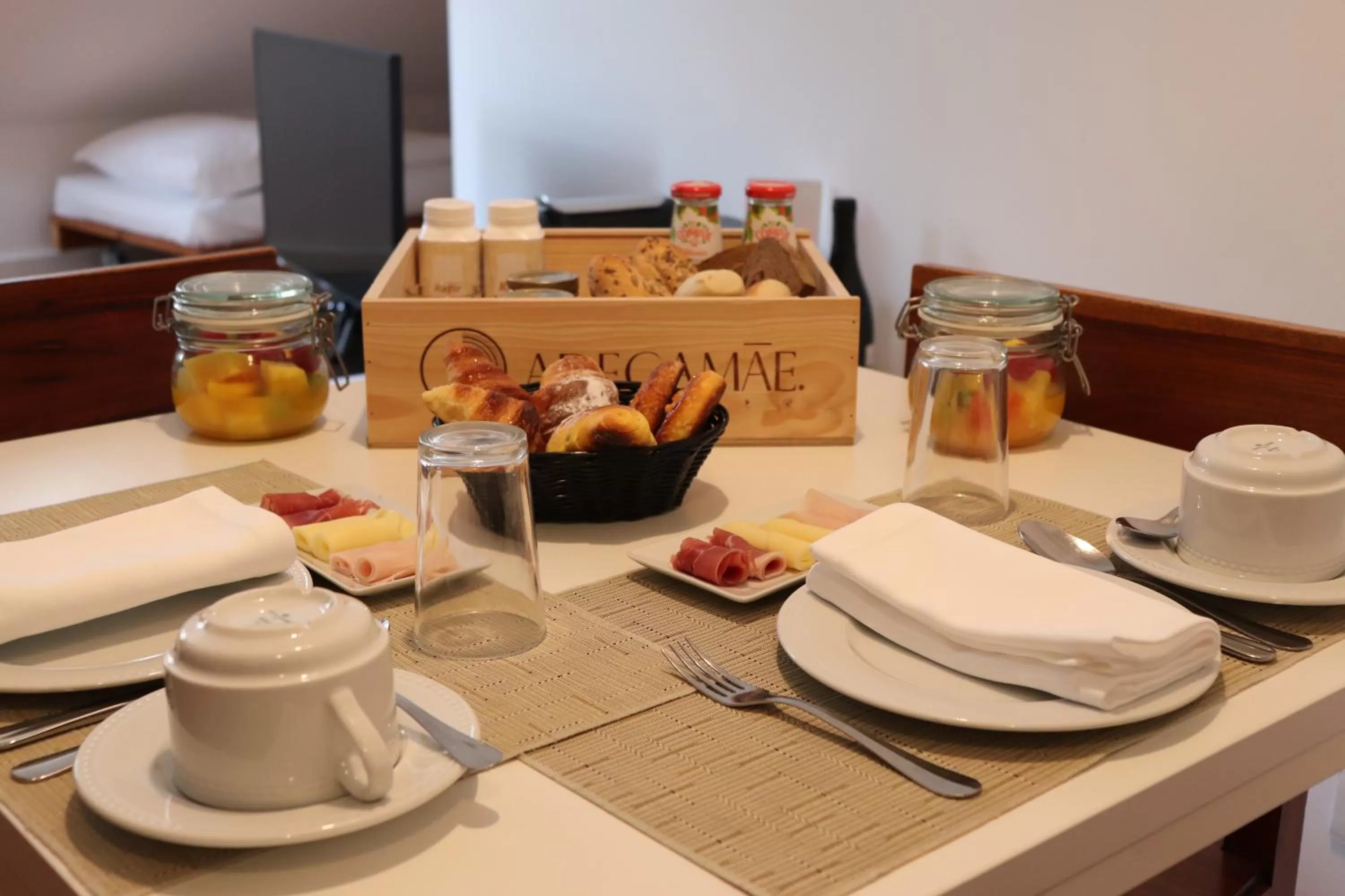 Breakfast in My Suite Lisbon Serviced Apartments - Principe Real