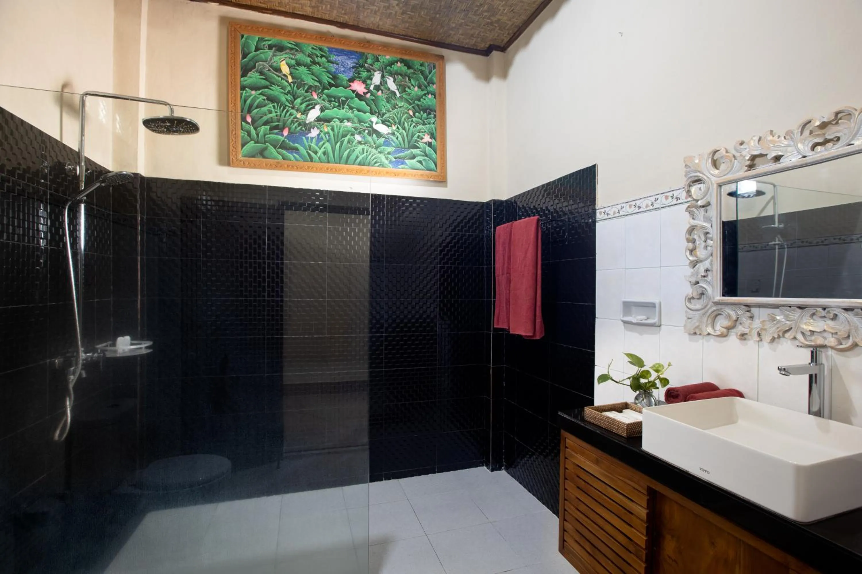 Bathroom in Uma Sari Cottage by Mahaputra
