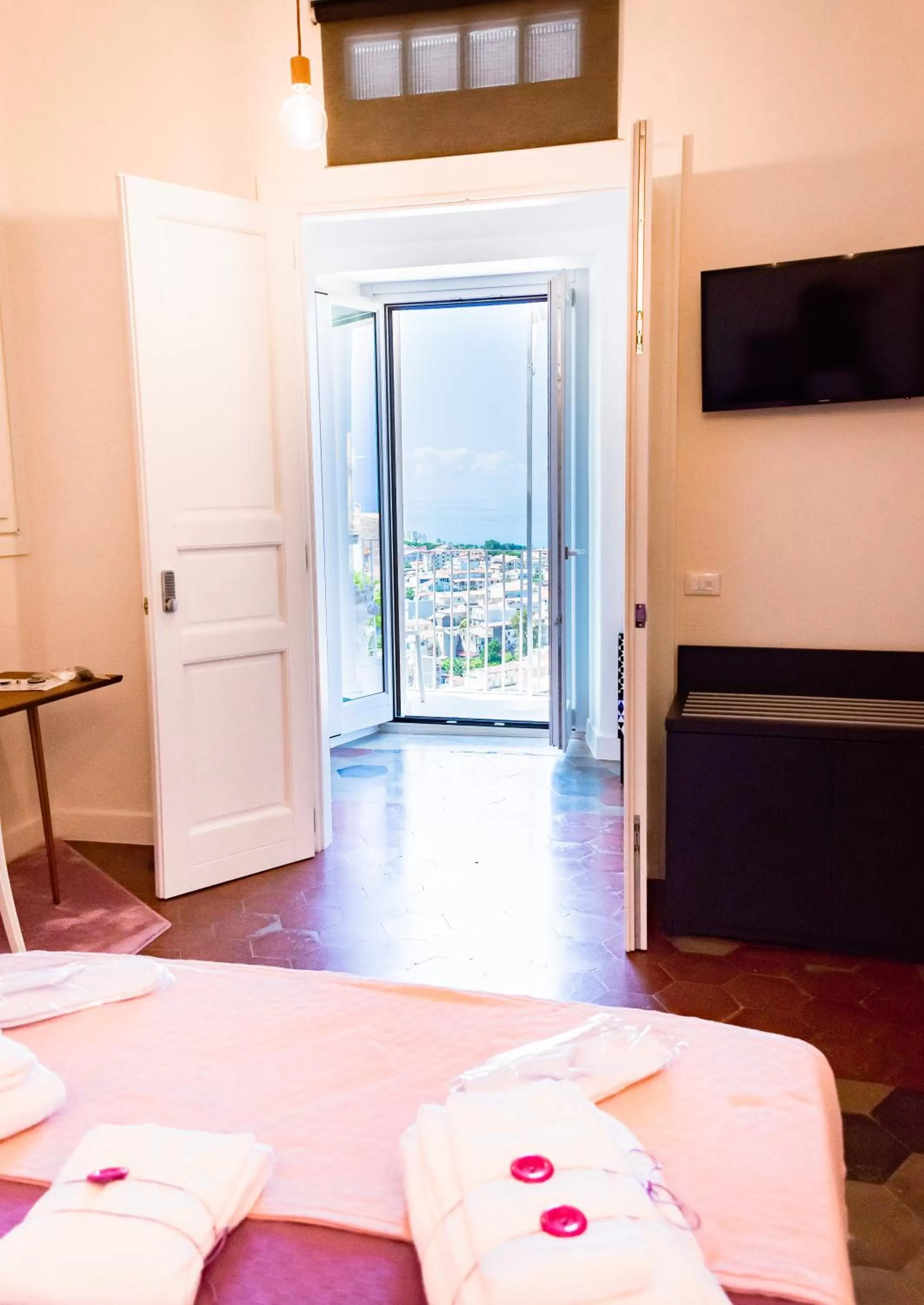 TV/Entertainment Center in Dimora Cavour