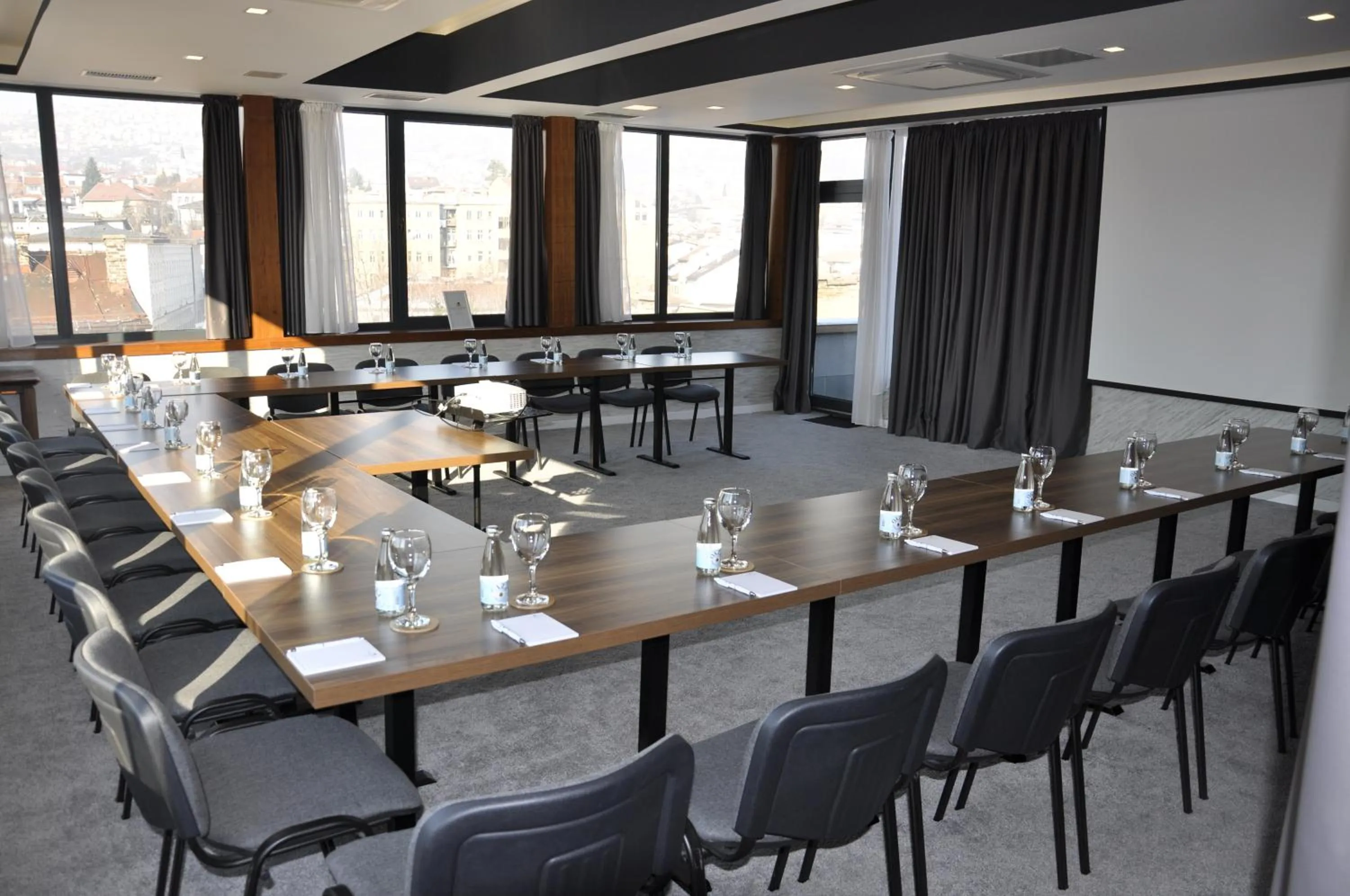 Business facilities in Hotel President Sarajevo