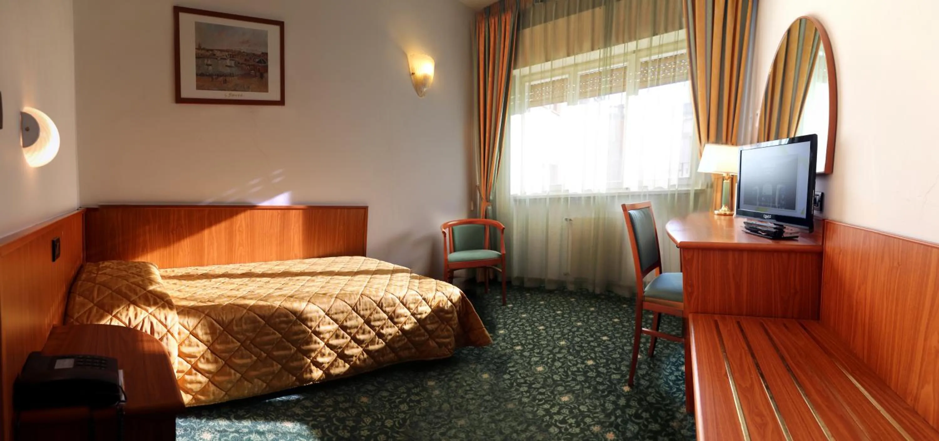 Single Room in Hotel Cristallo
