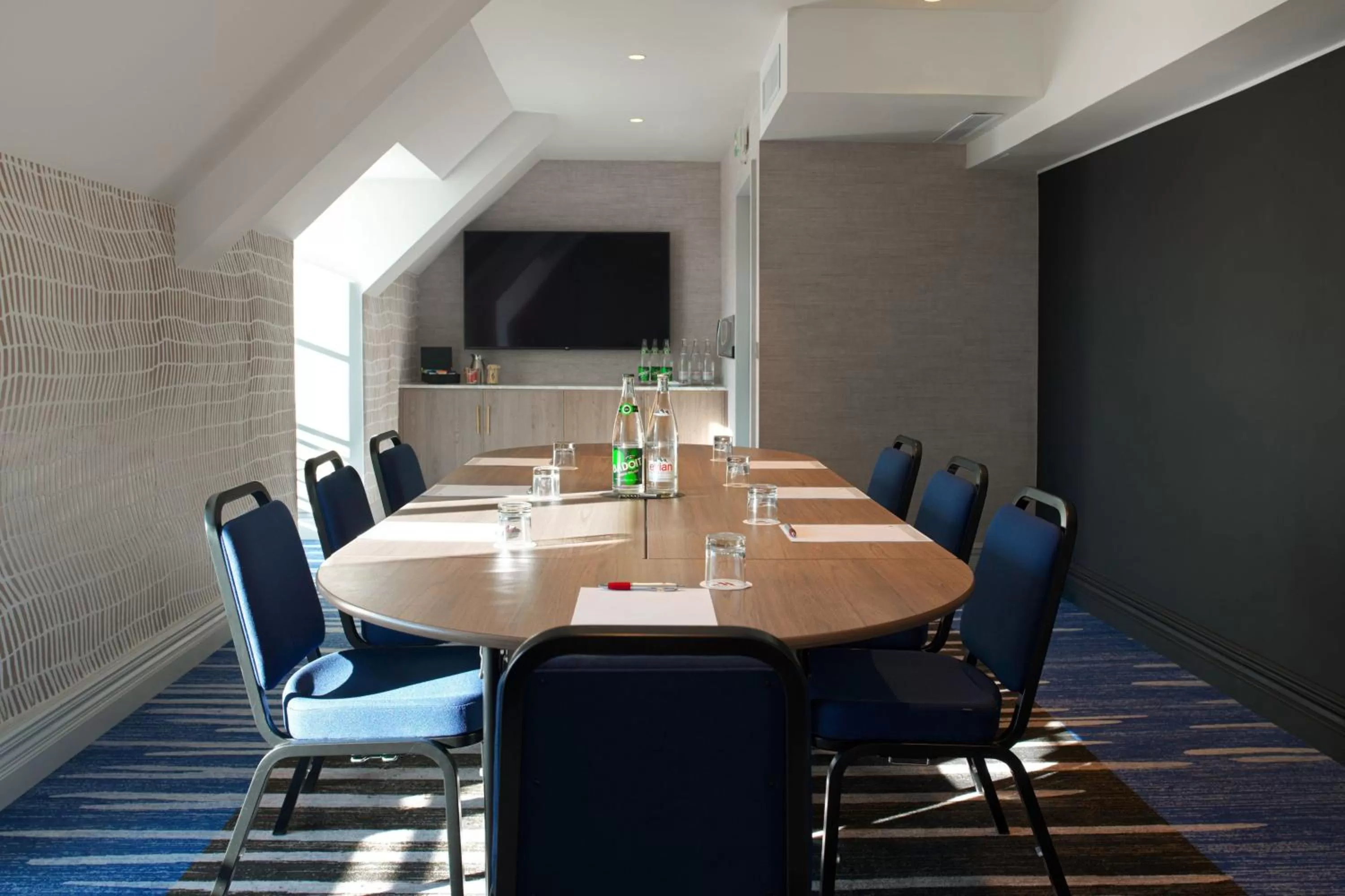 Meeting/conference room in Paris Marriott Opera Ambassador Hotel