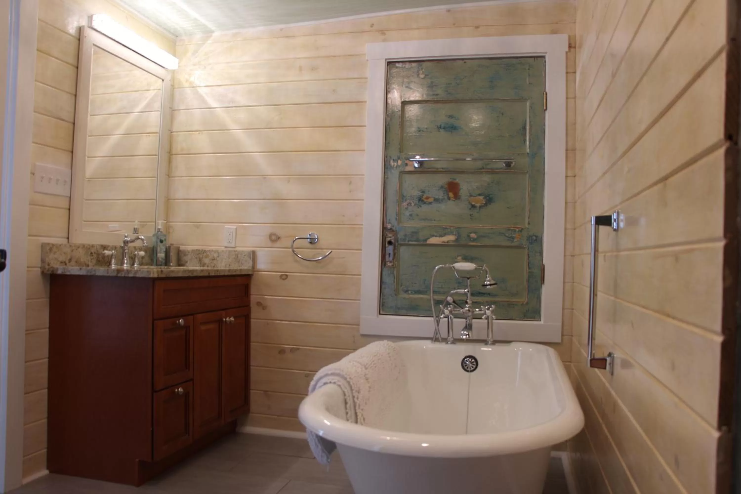 Bathroom in Beachview Inn and Spa