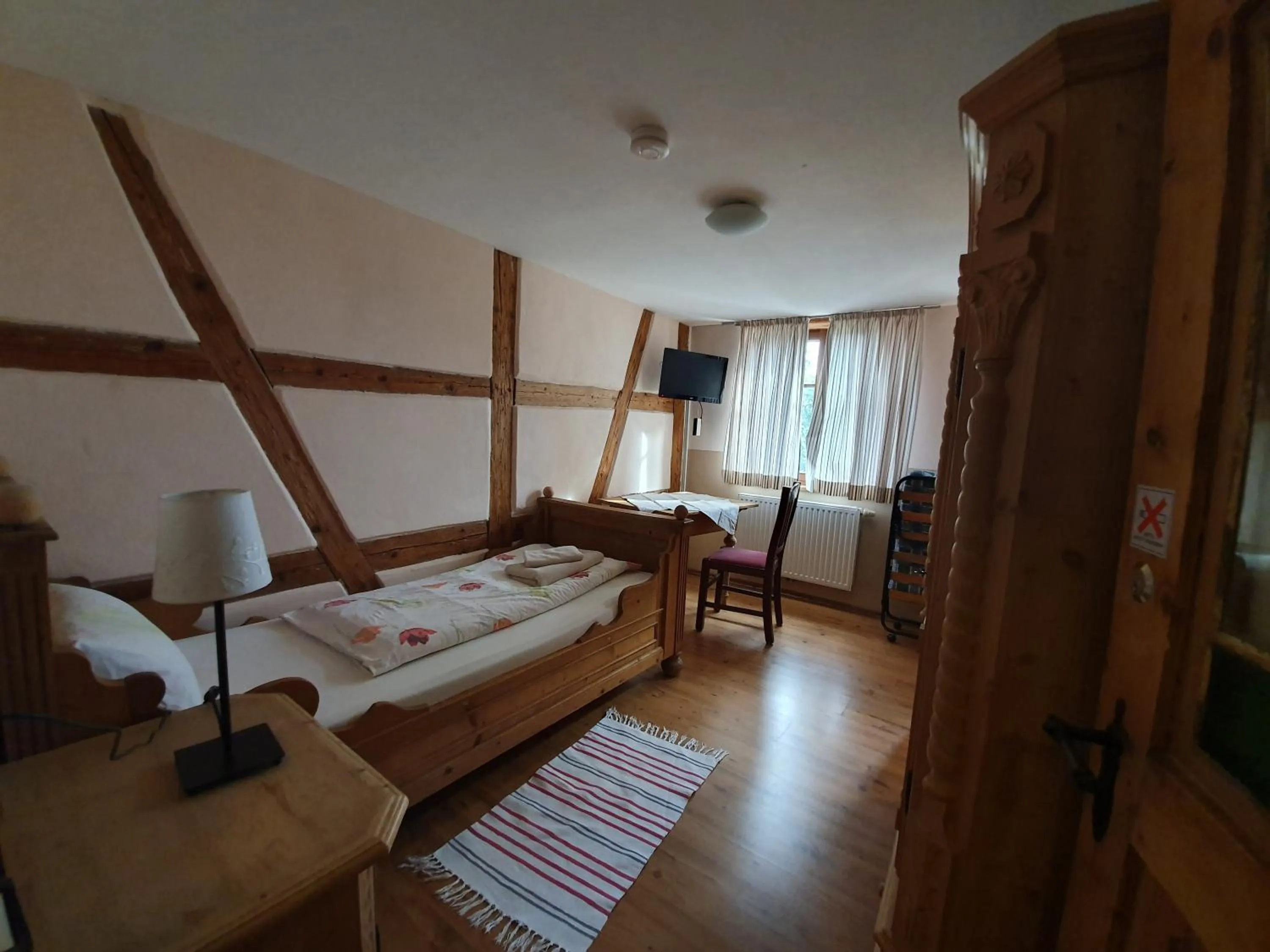 Single Room with Shower - single occupancy in Gasthaus Dollinger