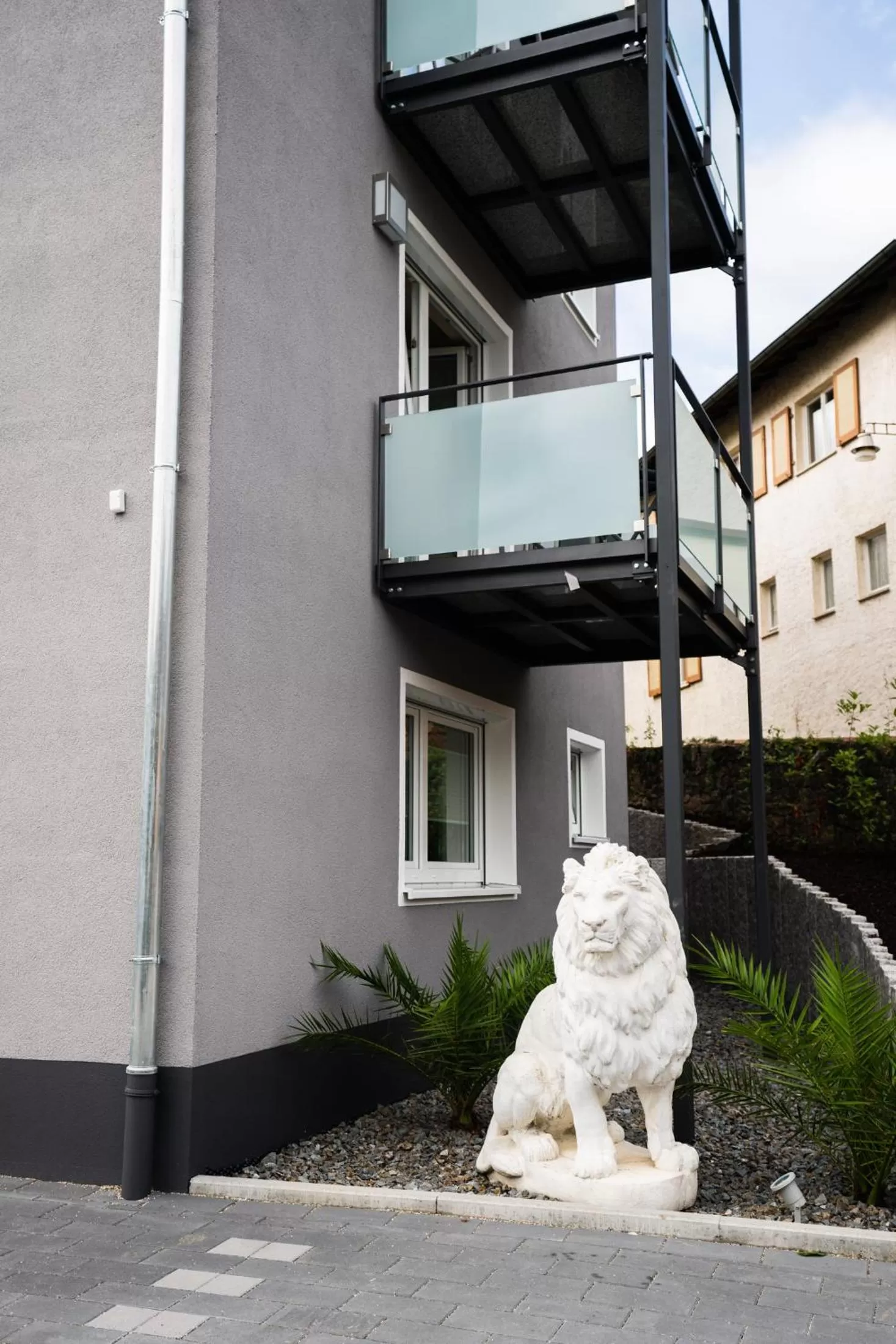 Property building in Burgers Hotel