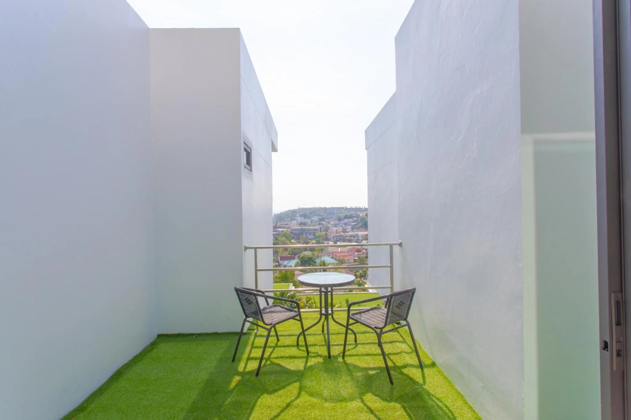 Area and facilities in Baan Saint-Tropez Seaview Villas Kata Beach