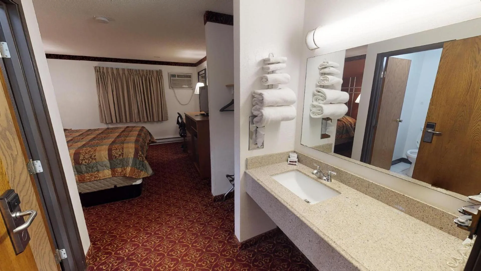 Waconia Inn and Suites